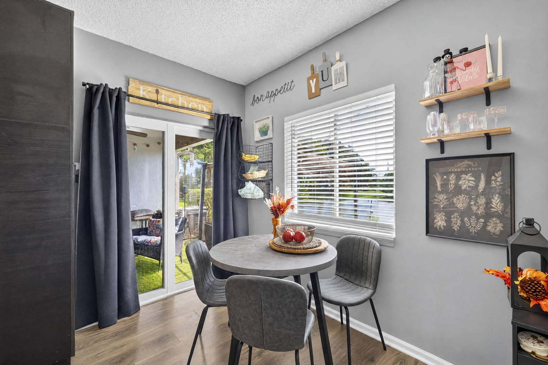12-web-or-mls-8I8A9750_batchlook