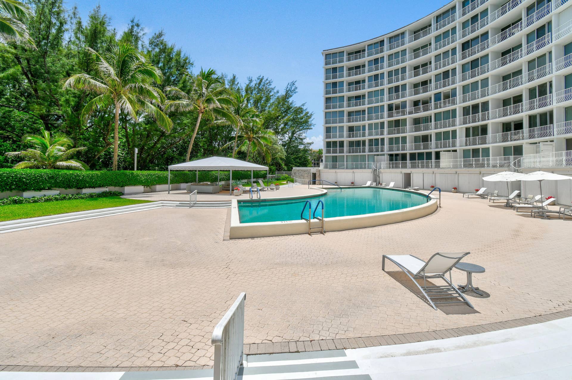 2774 S OCEAN Boulevard, #506, Palm Beach, FL 33480 2774SOceanBlvd-AmbassadorSouth(8)