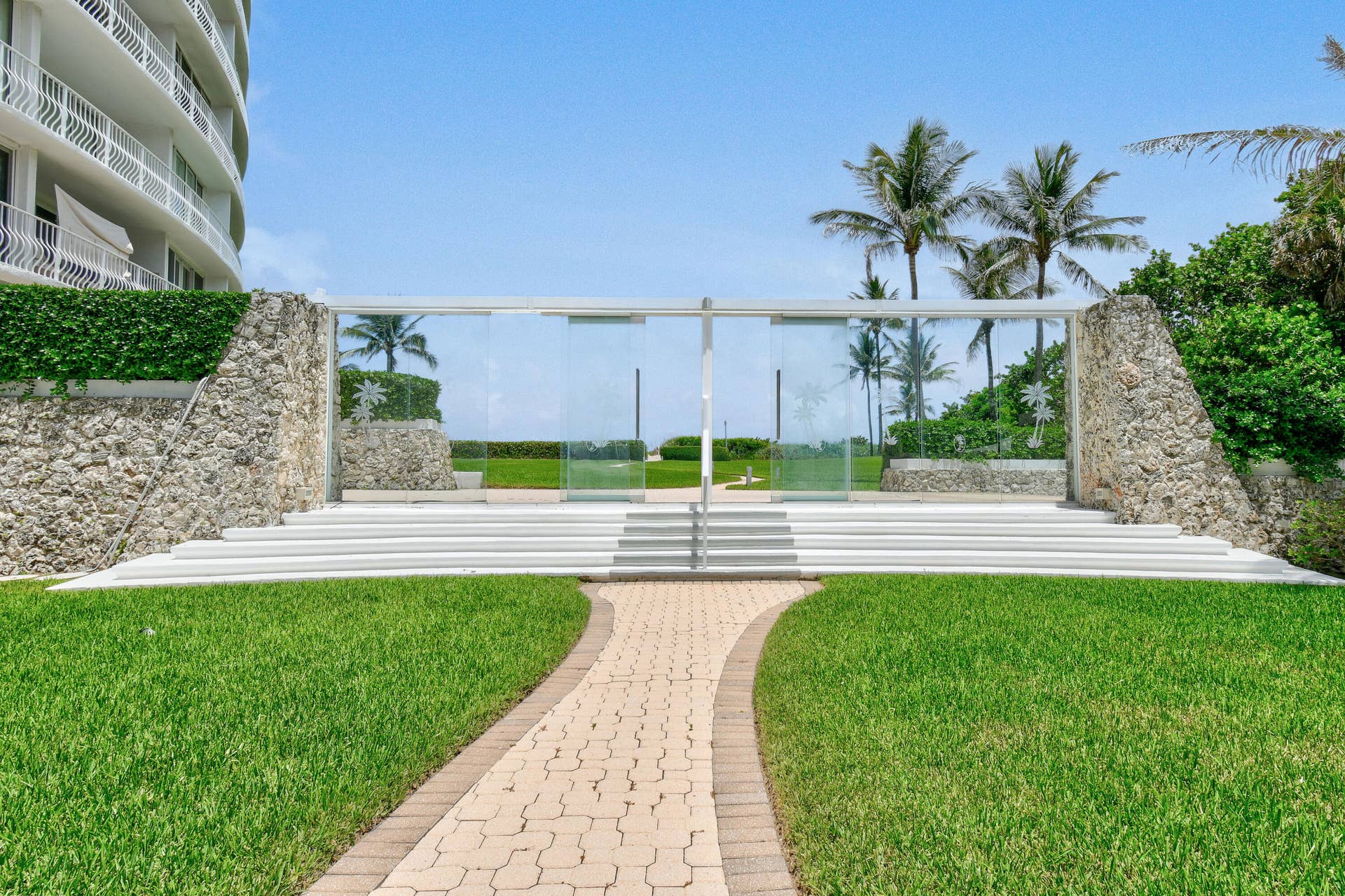 2774 S OCEAN Boulevard, #506, Palm Beach, FL 33480 2774SOceanBlvd-AmbassadorSouth(12)
