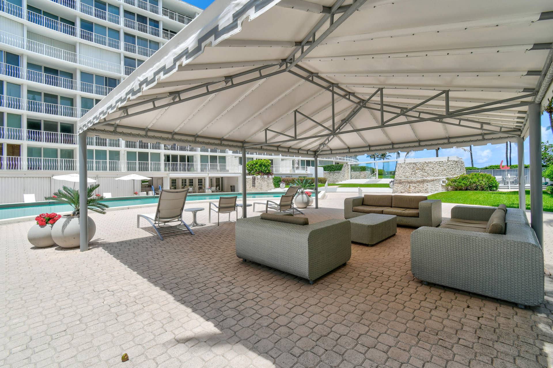 2774 S OCEAN Boulevard, #506, Palm Beach, FL 33480 2774SOceanBlvd-AmbassadorSouth(9)