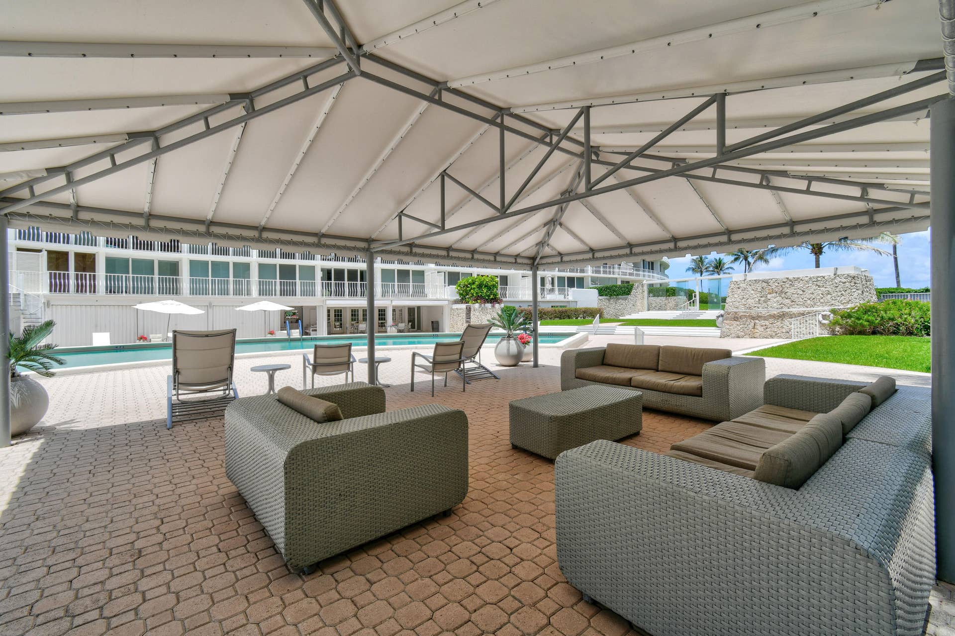 2774 S OCEAN Boulevard, #506, Palm Beach, FL 33480 2774SOceanBlvd-AmbassadorSouth(10)
