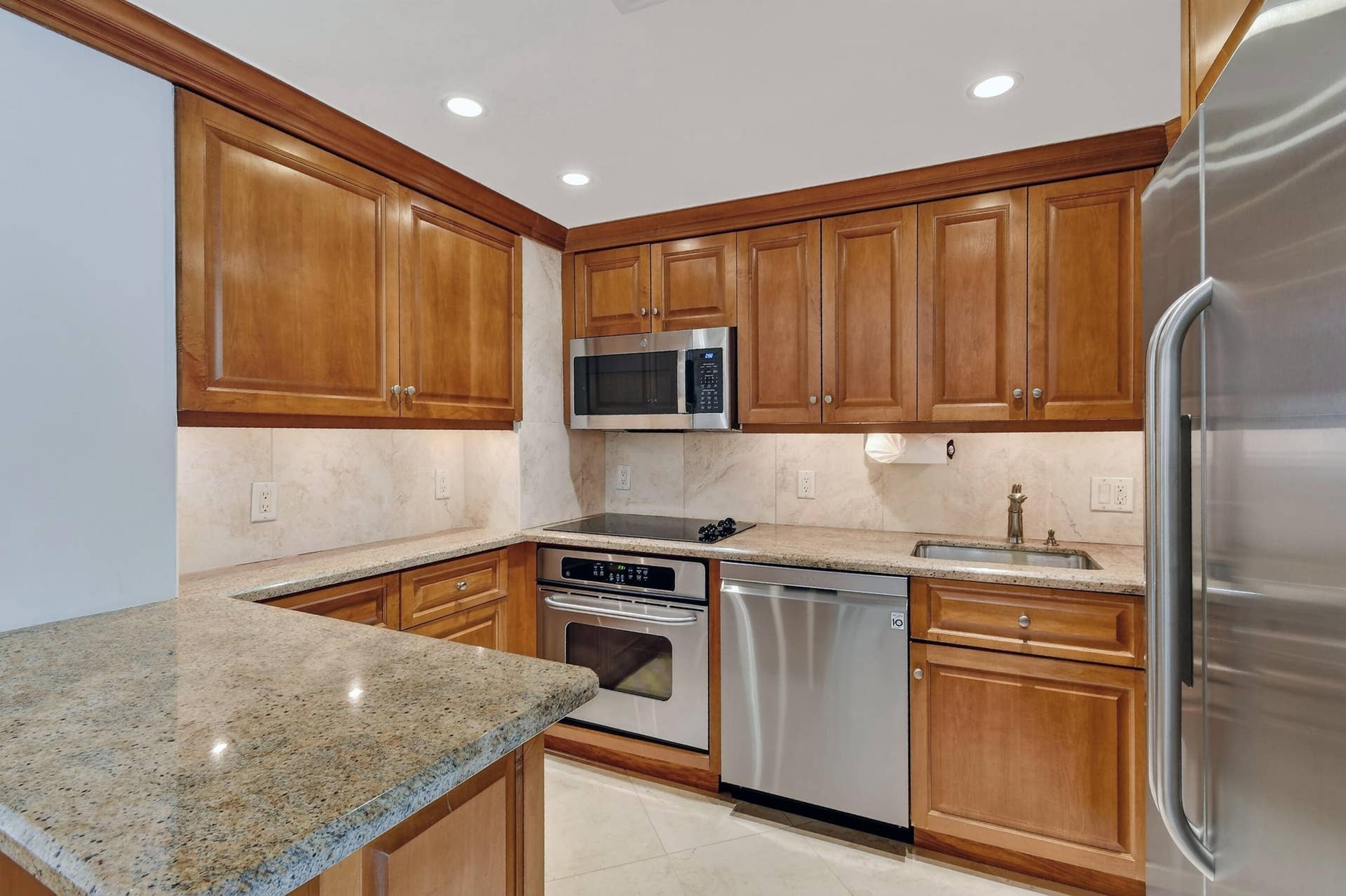 2774 S OCEAN Boulevard, #506, Palm Beach, FL 33480 2774SOceanBlvd#506(14)