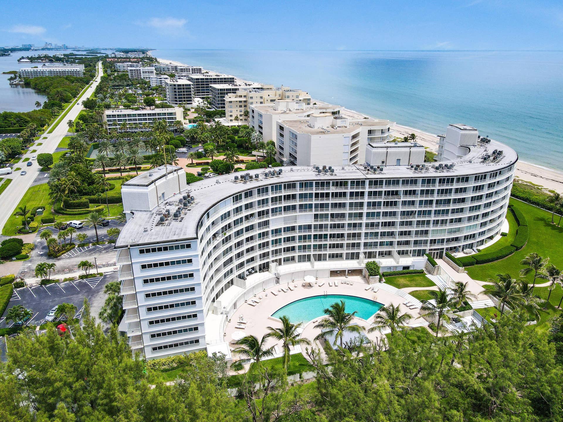 2774 S OCEAN Boulevard, #506, Palm Beach, FL 33480 AmbassadorSouthAerials(5)