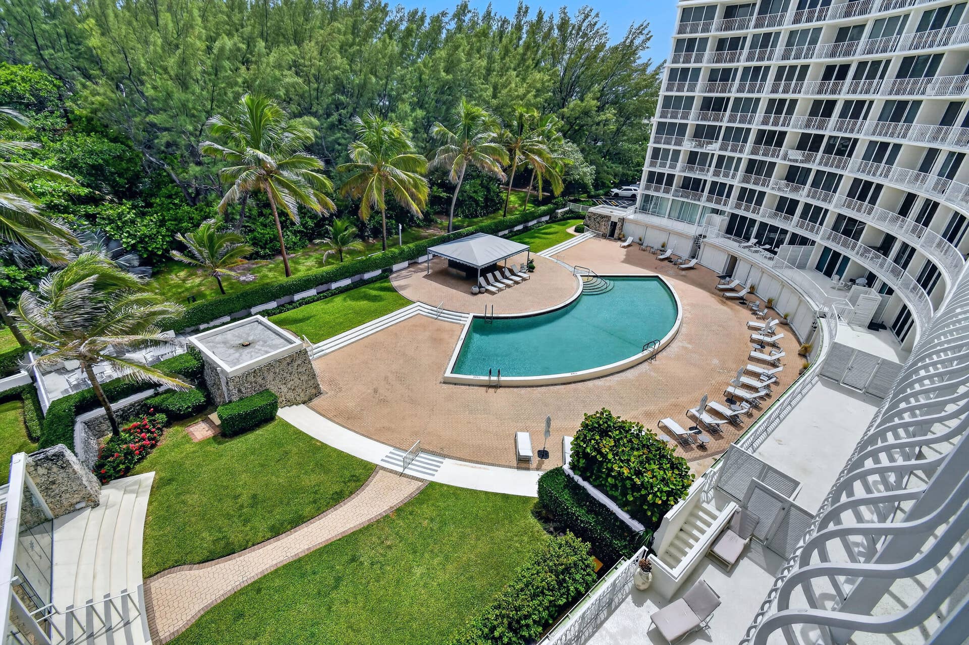 2774 S OCEAN Boulevard, #506, Palm Beach, FL 33480 2774SOceanBlvd#506(40)