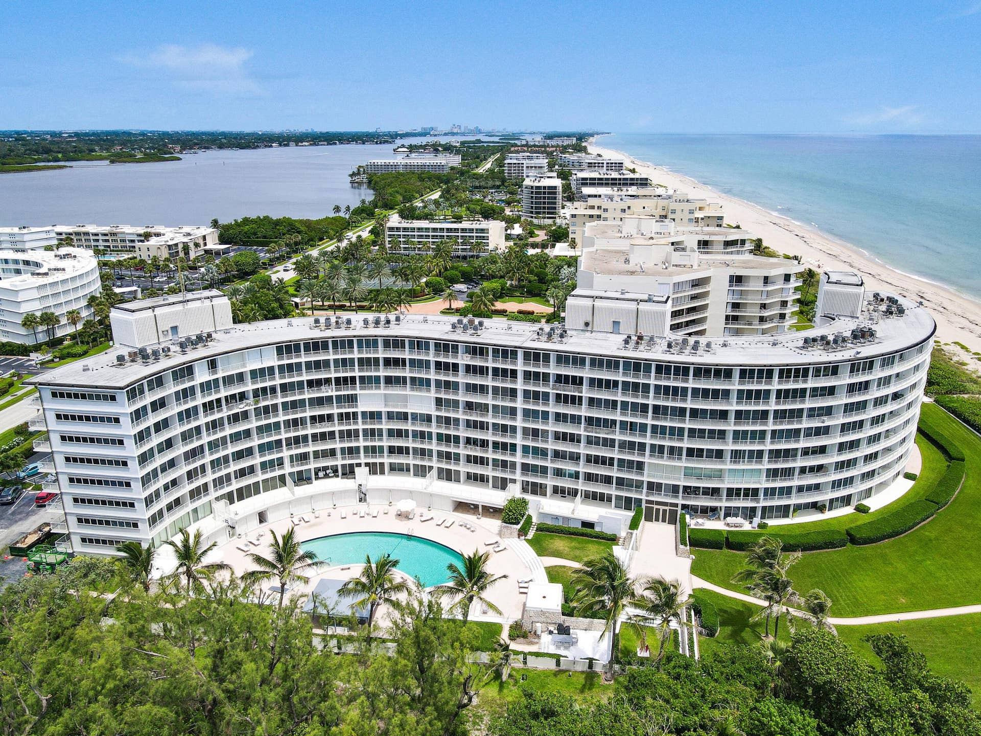 2774 S OCEAN Boulevard, #506, Palm Beach, FL 33480 AmbassadorSouthAerials(4)