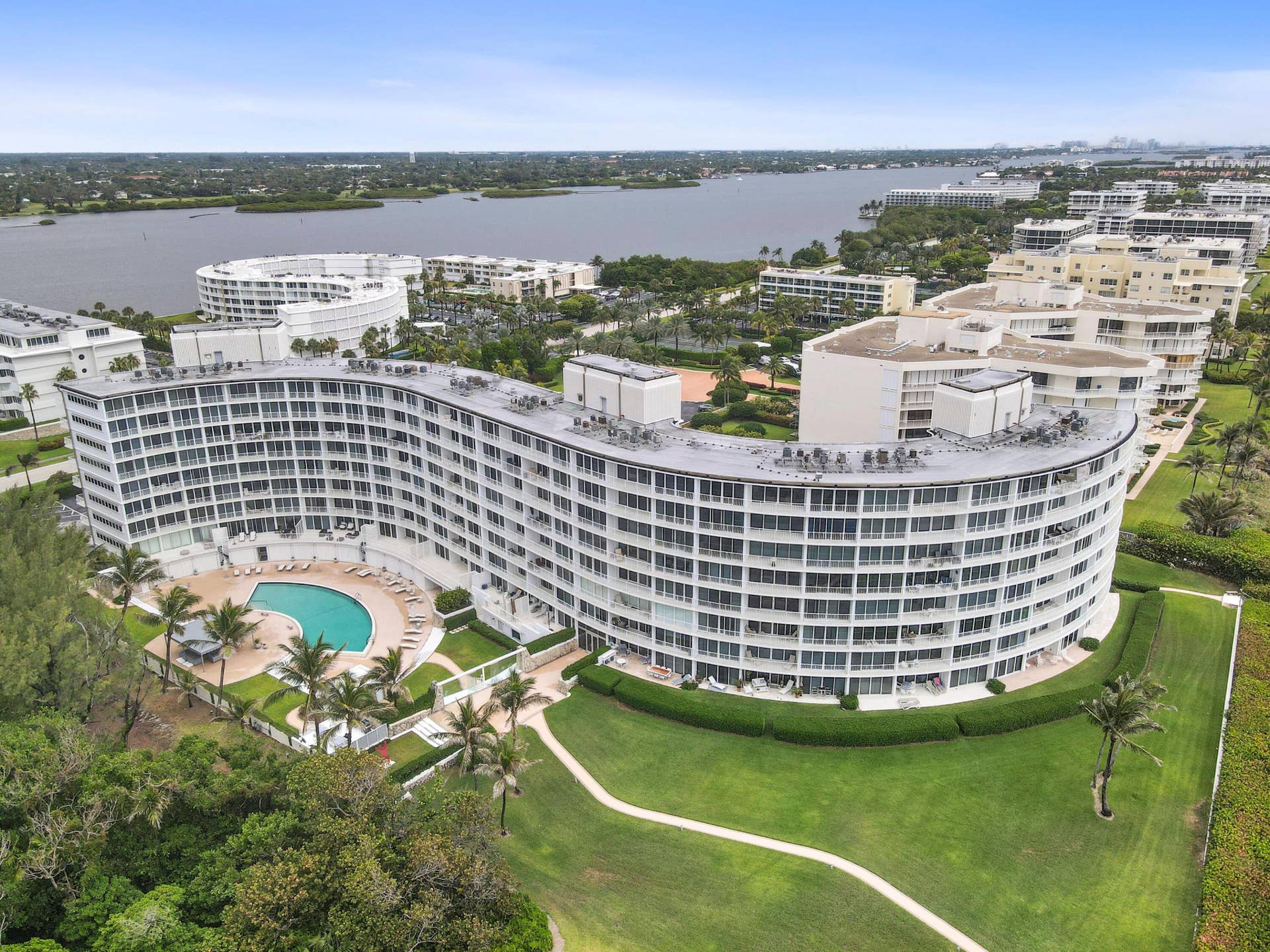 2774 S OCEAN Boulevard, #506, Palm Beach, FL 33480 AmbassadorSouthAerials(7)