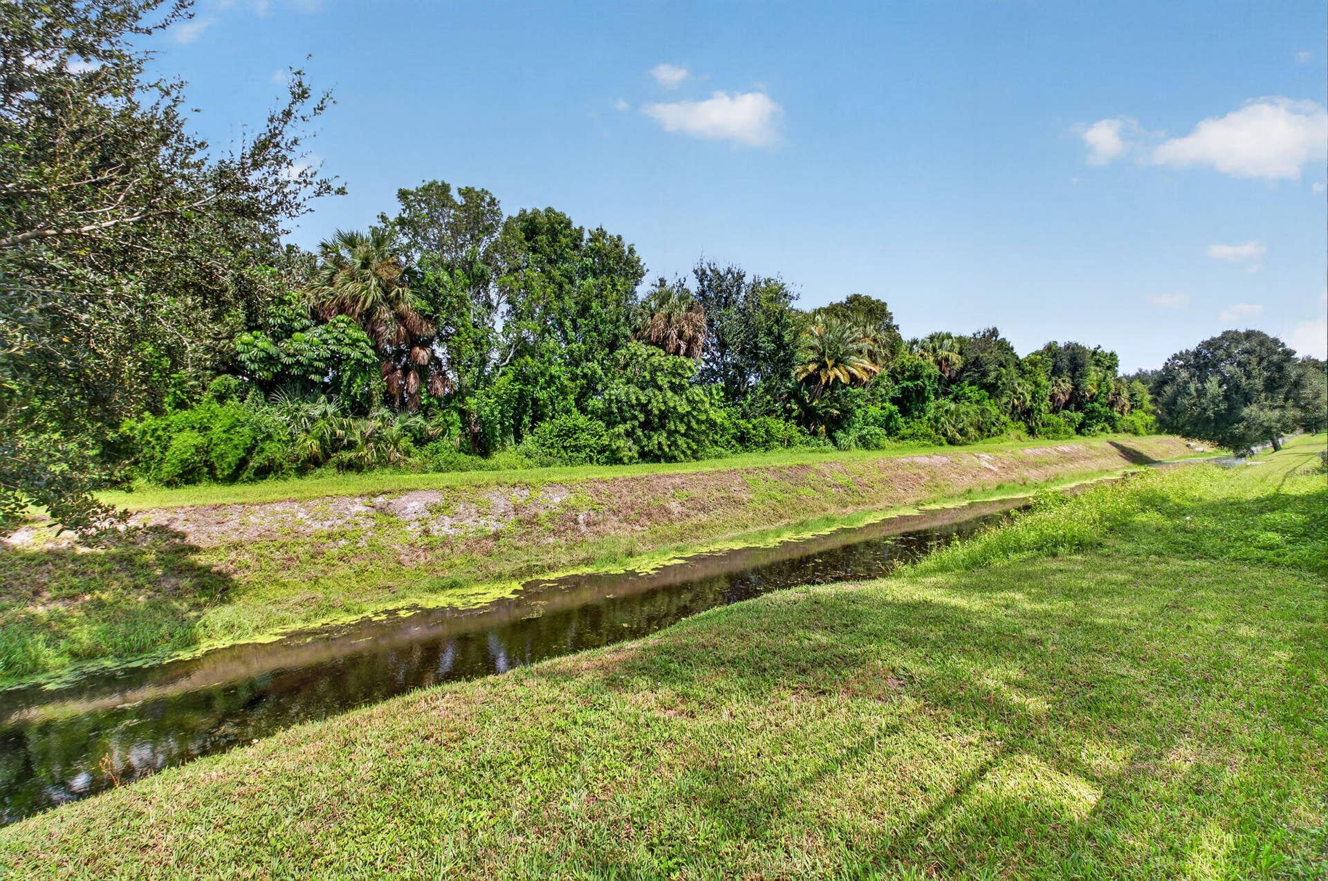 4675 CANAL Drive, Lake Worth, FL 33463 36-web-or-mls-DSC_4024