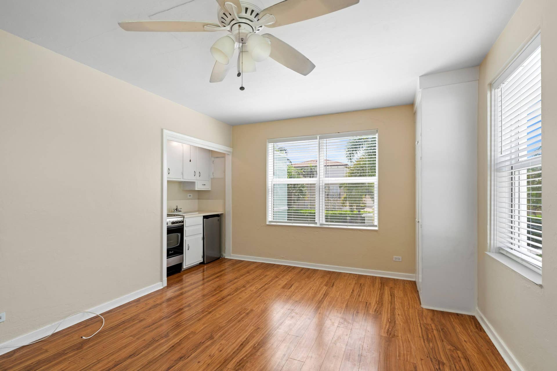 90 SE 5th Avenue, #4, Delray Beach, FL 33483 DSC07419.jpg-SMALL