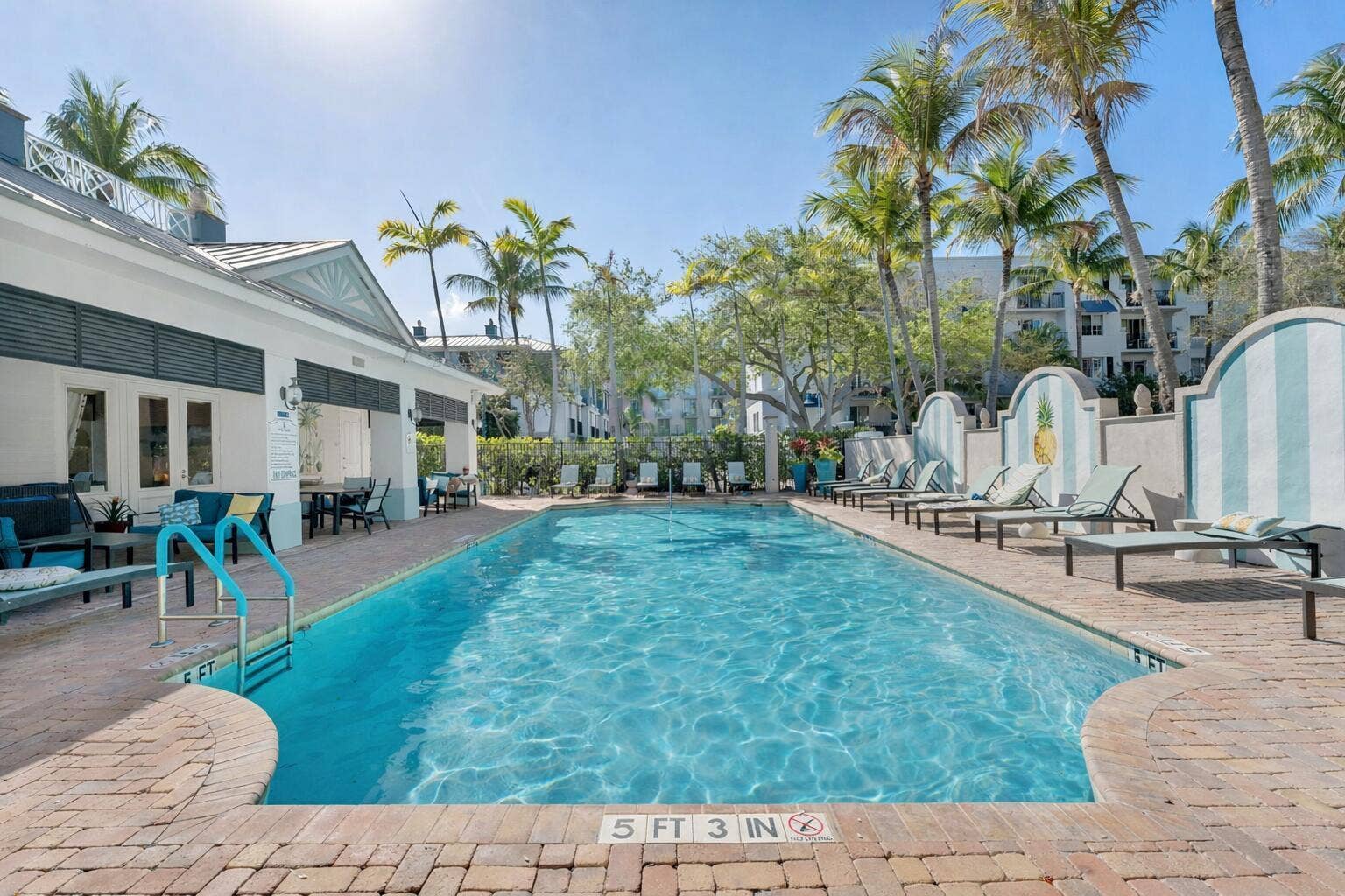 255 NE 3rd Avenue, #2503, Delray Beach, FL 33444 Pool