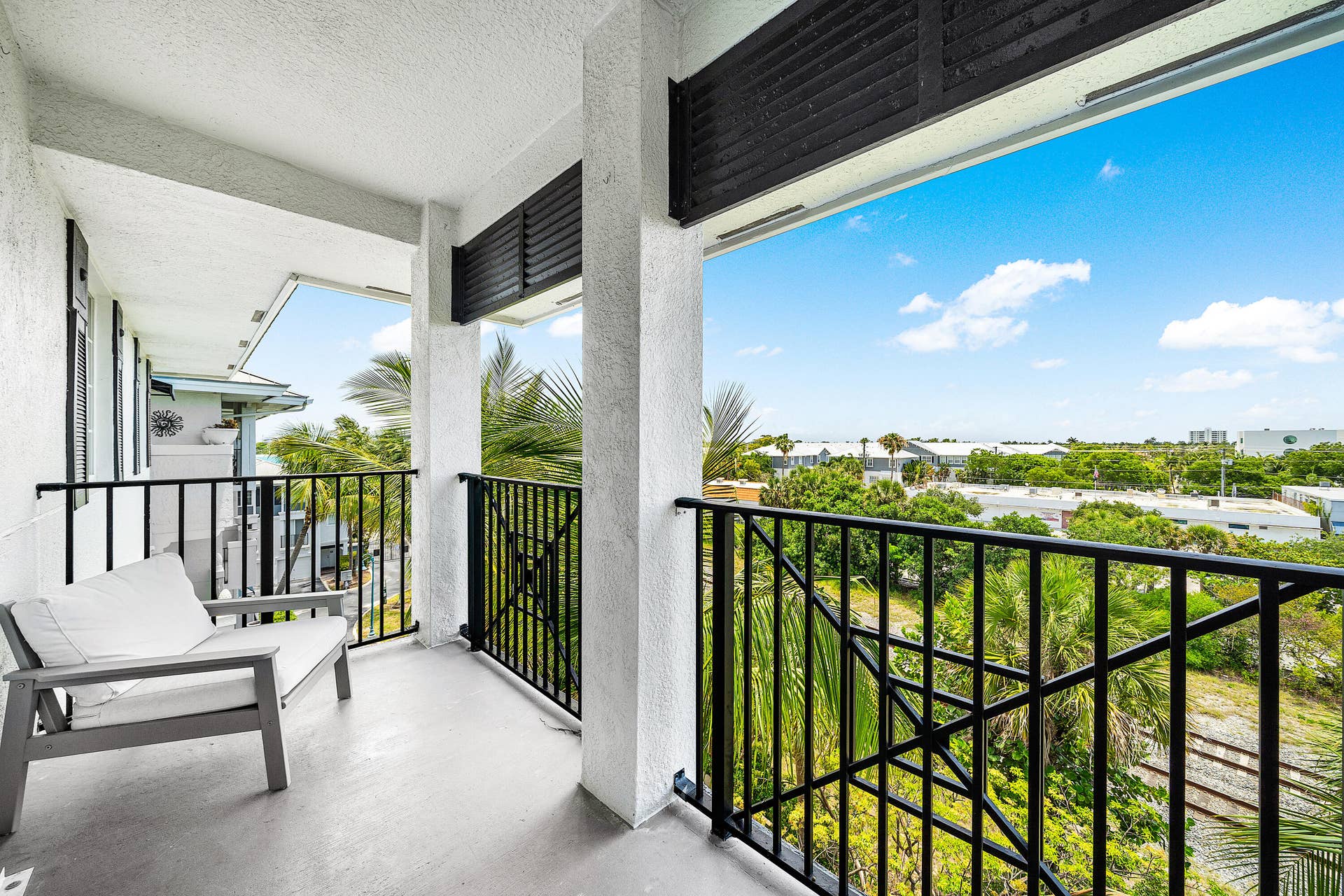 255 NE 3rd Avenue, #2503, Delray Beach, FL 33444 Covered Patio
