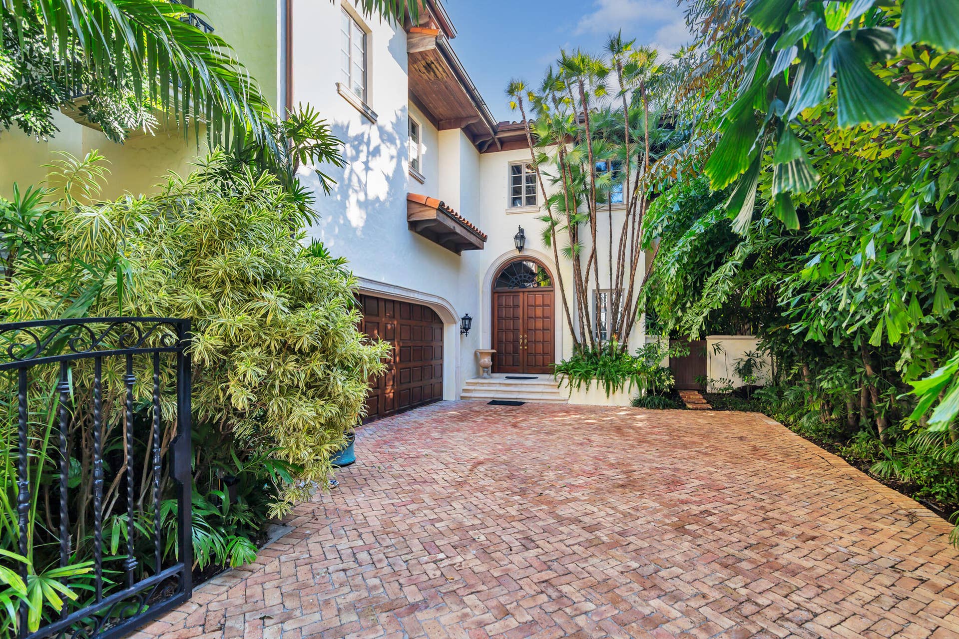 446 Brazilian Avenue, Palm Beach, FL 33480 low-1
