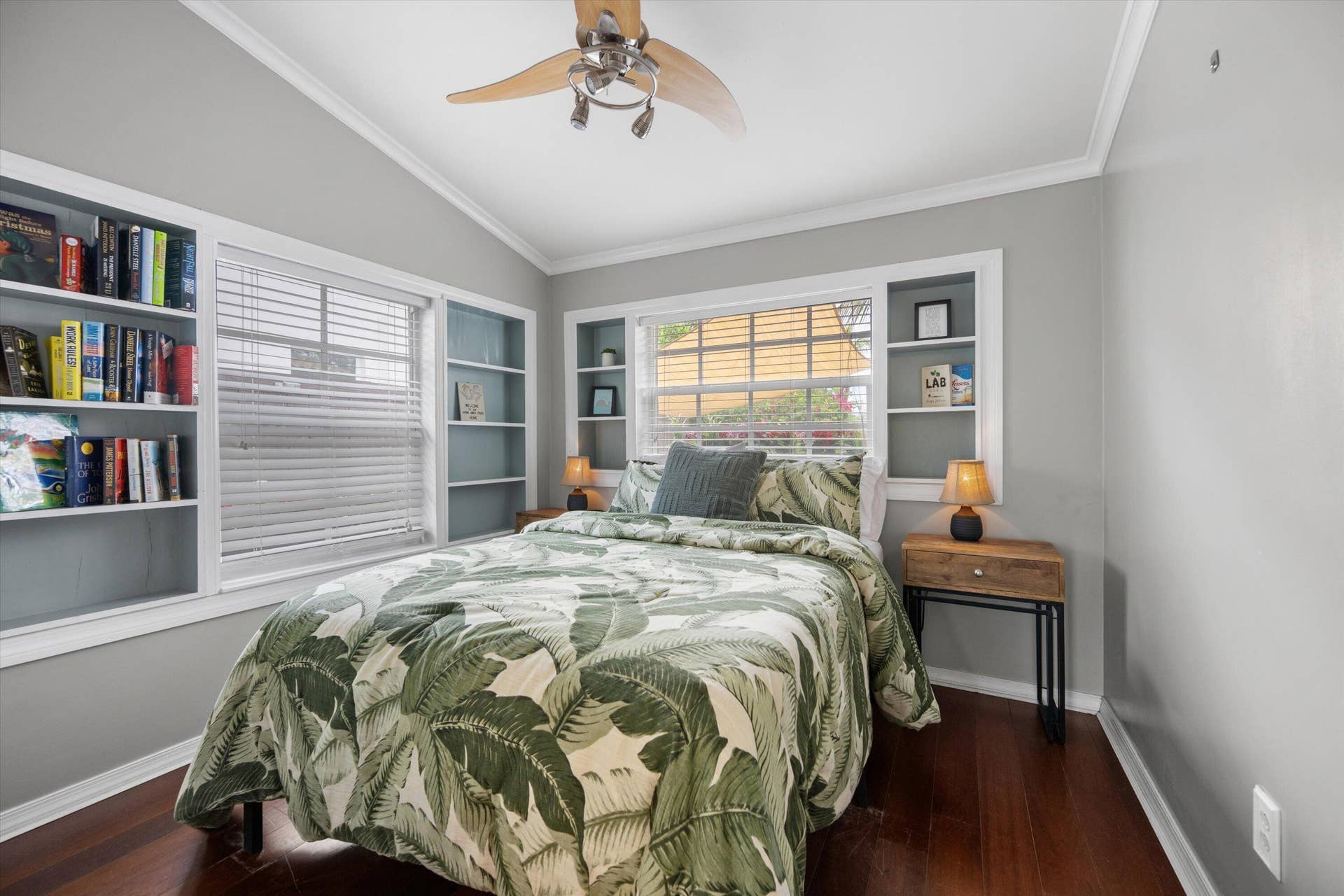 436 38th Street, West Palm Beach, FL 33407 23-DSC_5175