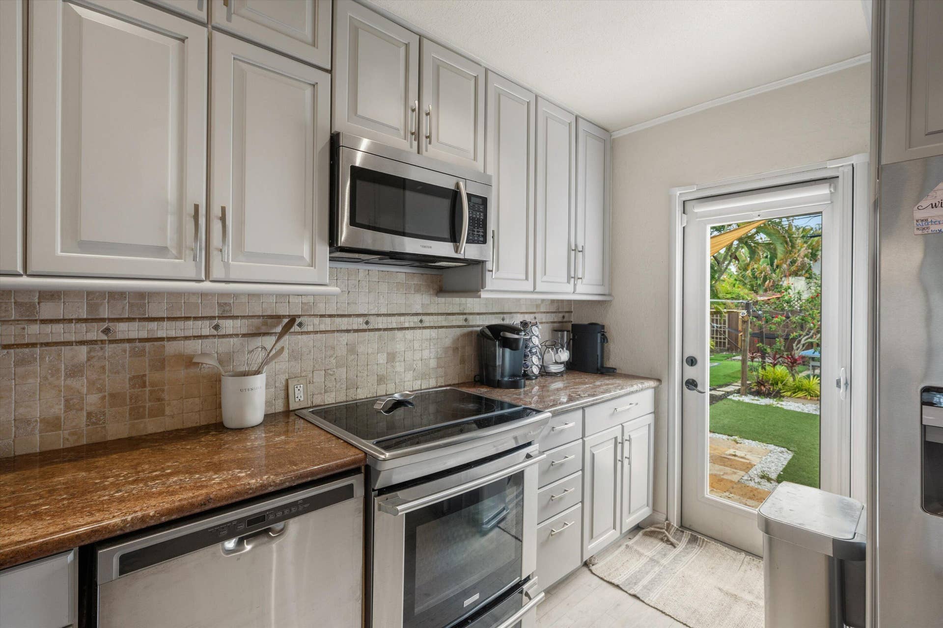 436 38th Street, West Palm Beach, FL 33407 14-DSC_5208