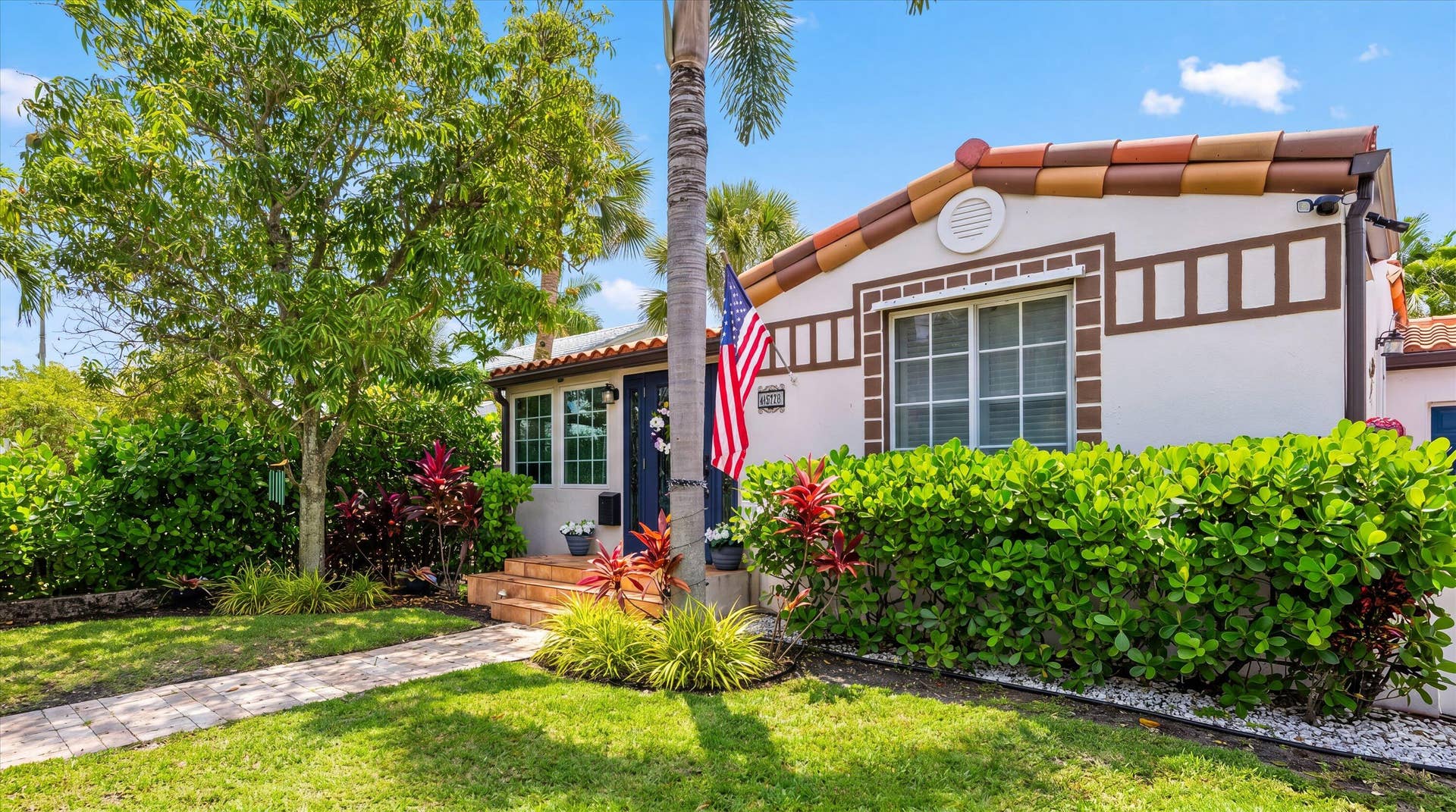 436 38th Street, West Palm Beach, FL 33407 02-436 38th St