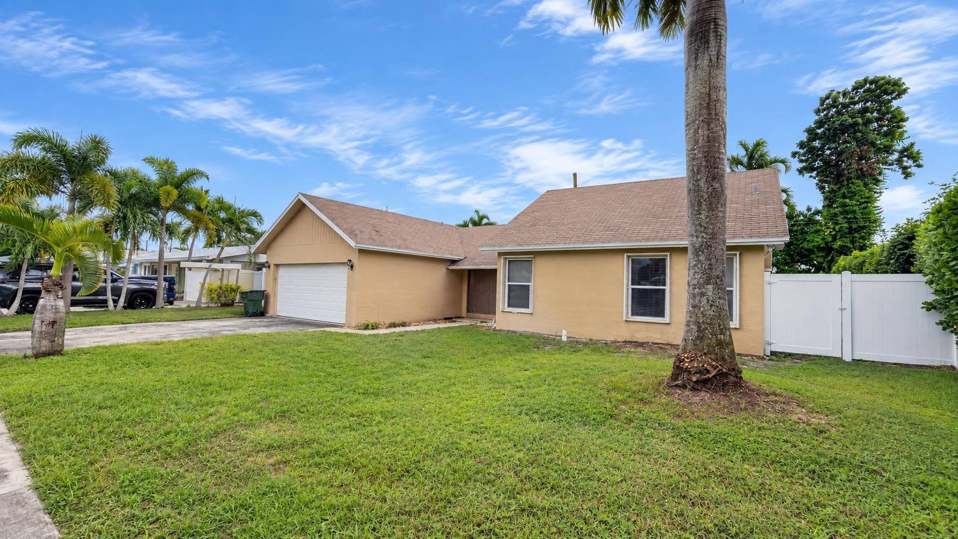 118 MOHIGAN Circle, Boca Raton, Boca Raton, FL 33487 27_118_Mohigan_Cir_Other_16x9
