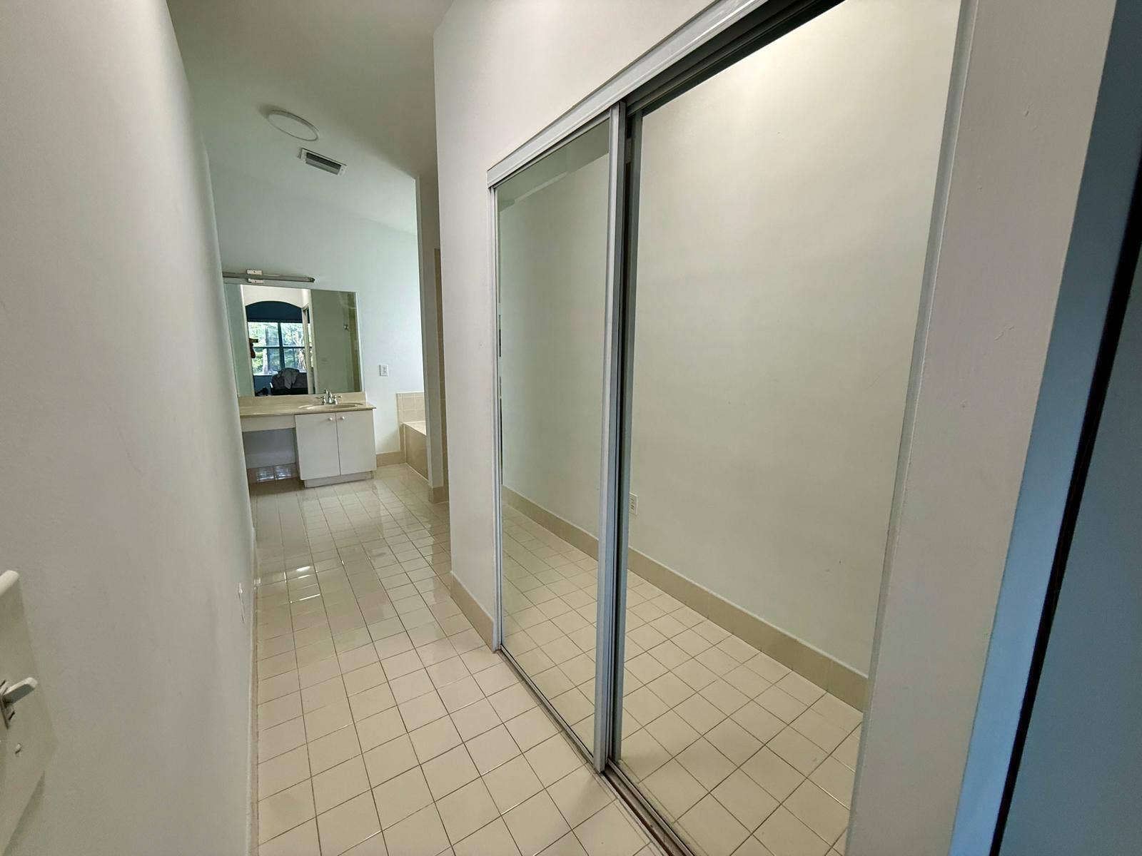 870 NW 166TH Avenue, Pembroke Pines, FL 33028 WhatsApp Image 2026-10-07 at 9.29.51 AM