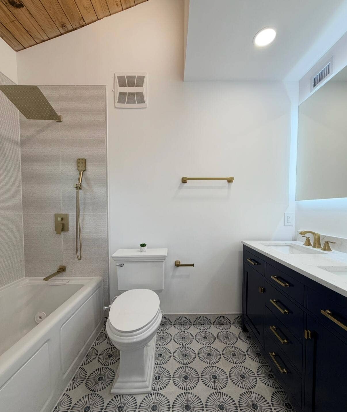 6131 NW 32ND Way, Fort Lauderdale, FL 33309 View recent photos