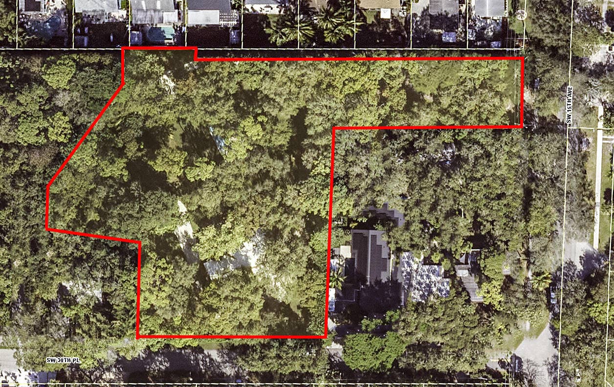 1549 SW 30th Place, Fort Lauderdale, FL 33315 Survey Map. Outlining the property boundaries for the parcel