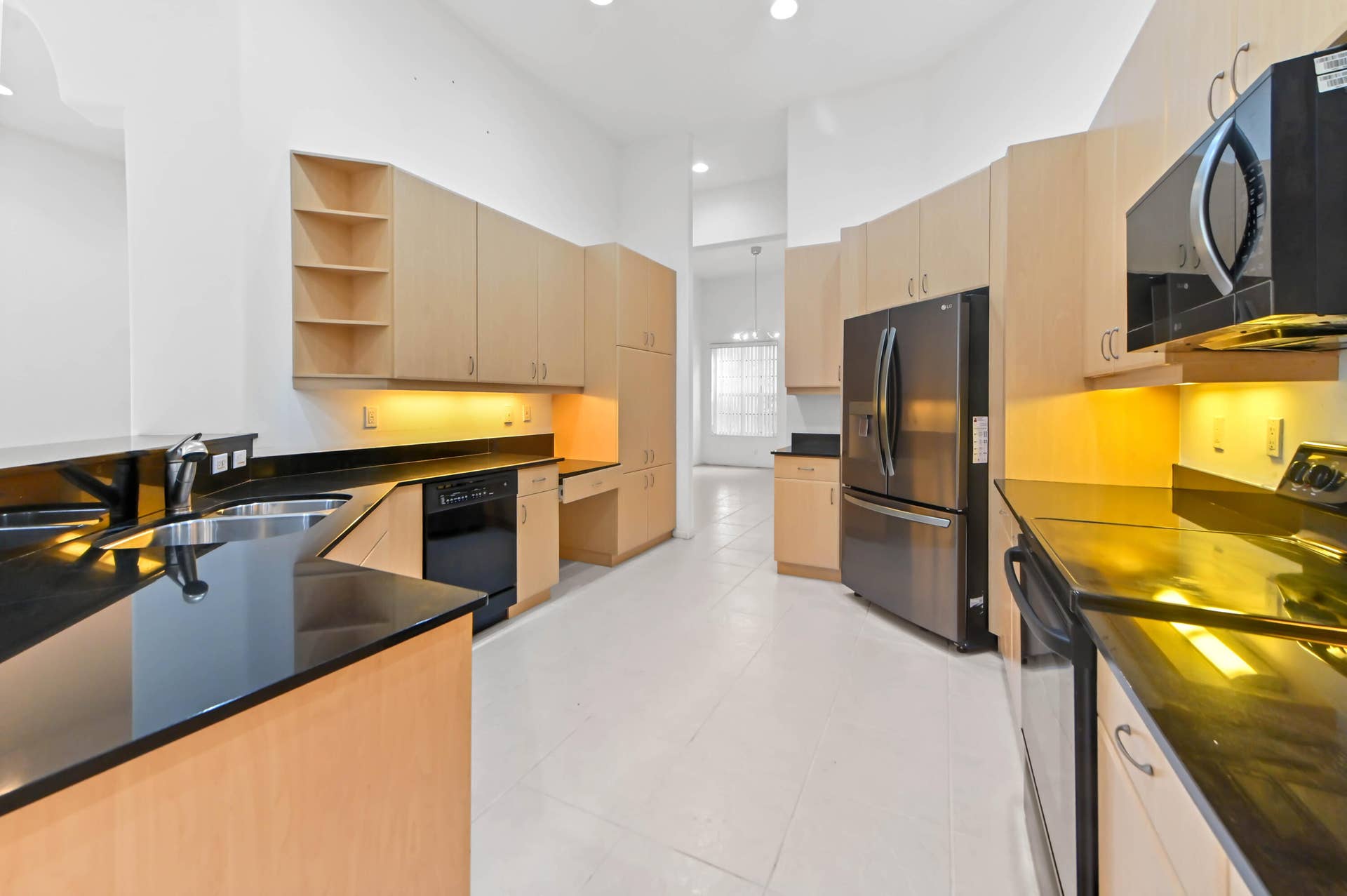 6389 Cortona Street, Lake Worth, FL 33467 16 kitchen 01