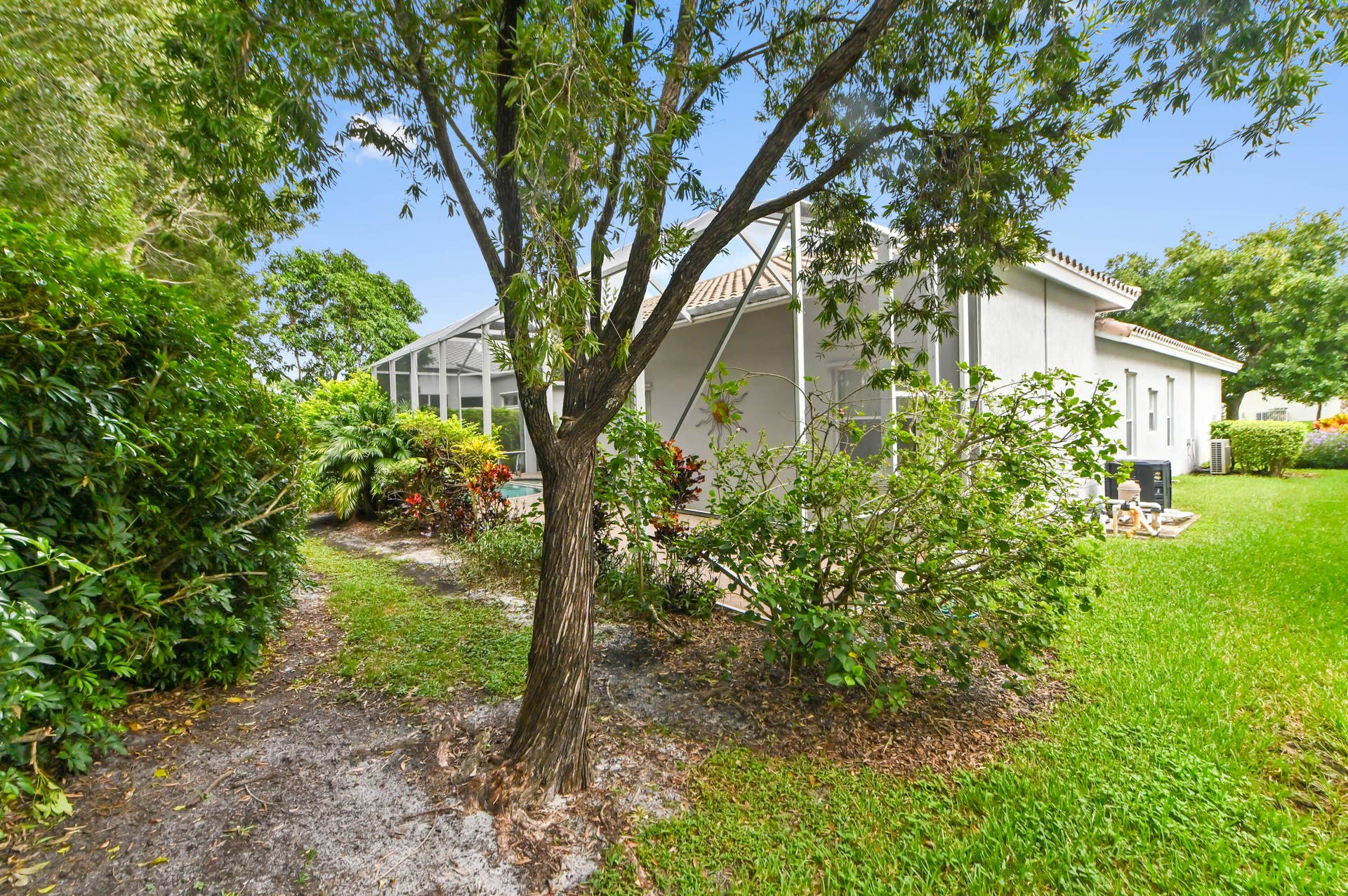 6389 Cortona Street, Lake Worth, FL 33467 35 Rear 01