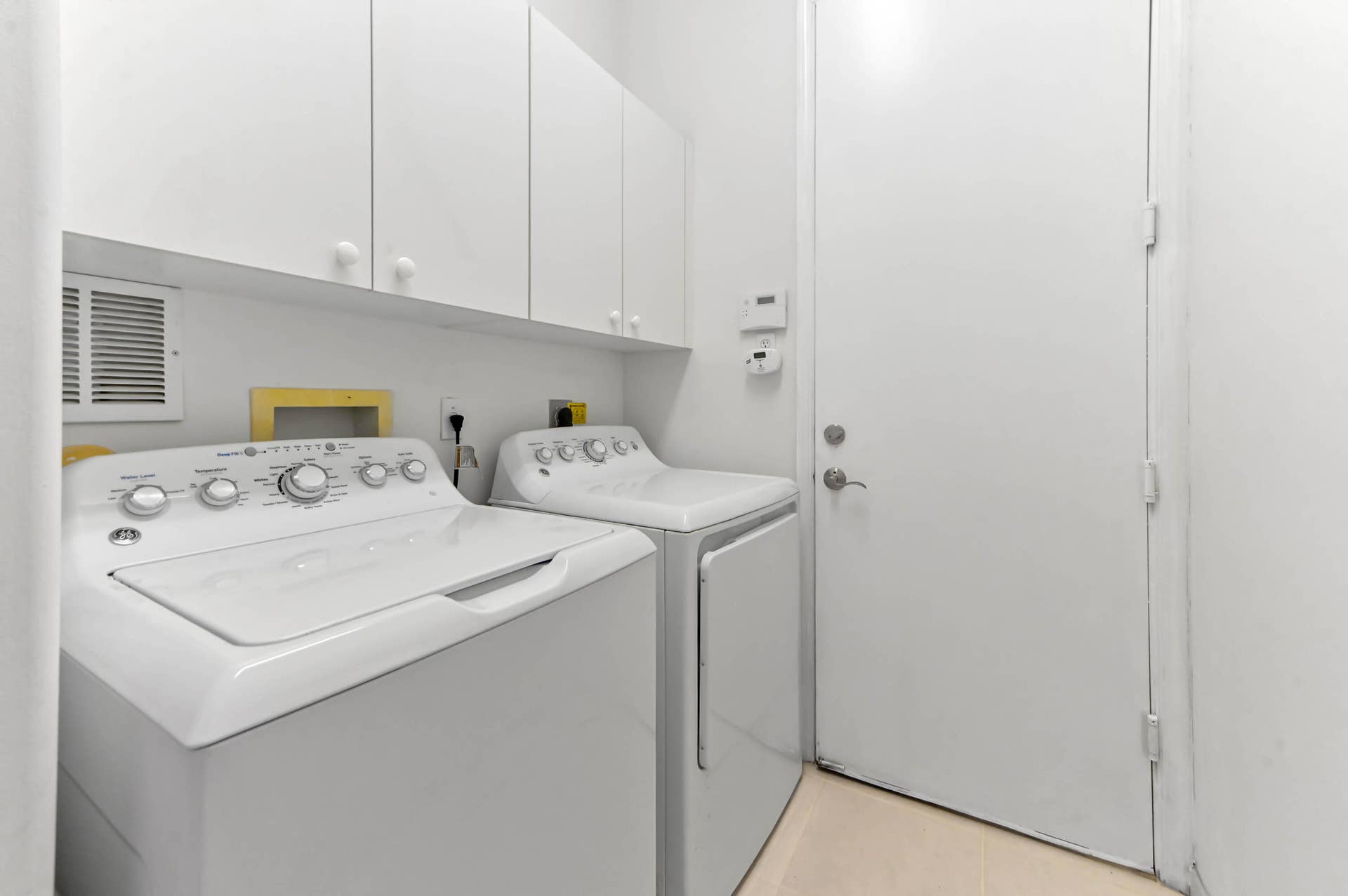 6389 Cortona Street, Lake Worth, FL 33467 18 laundry room 01
