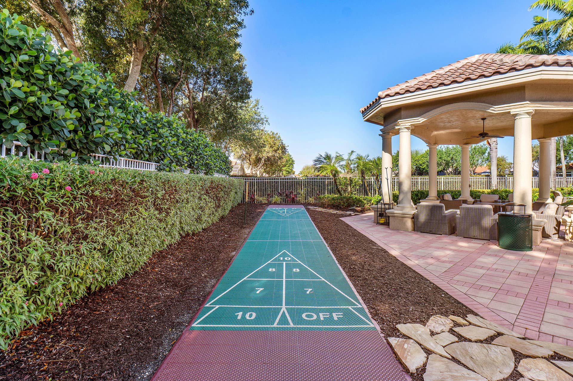 Shuffle Board