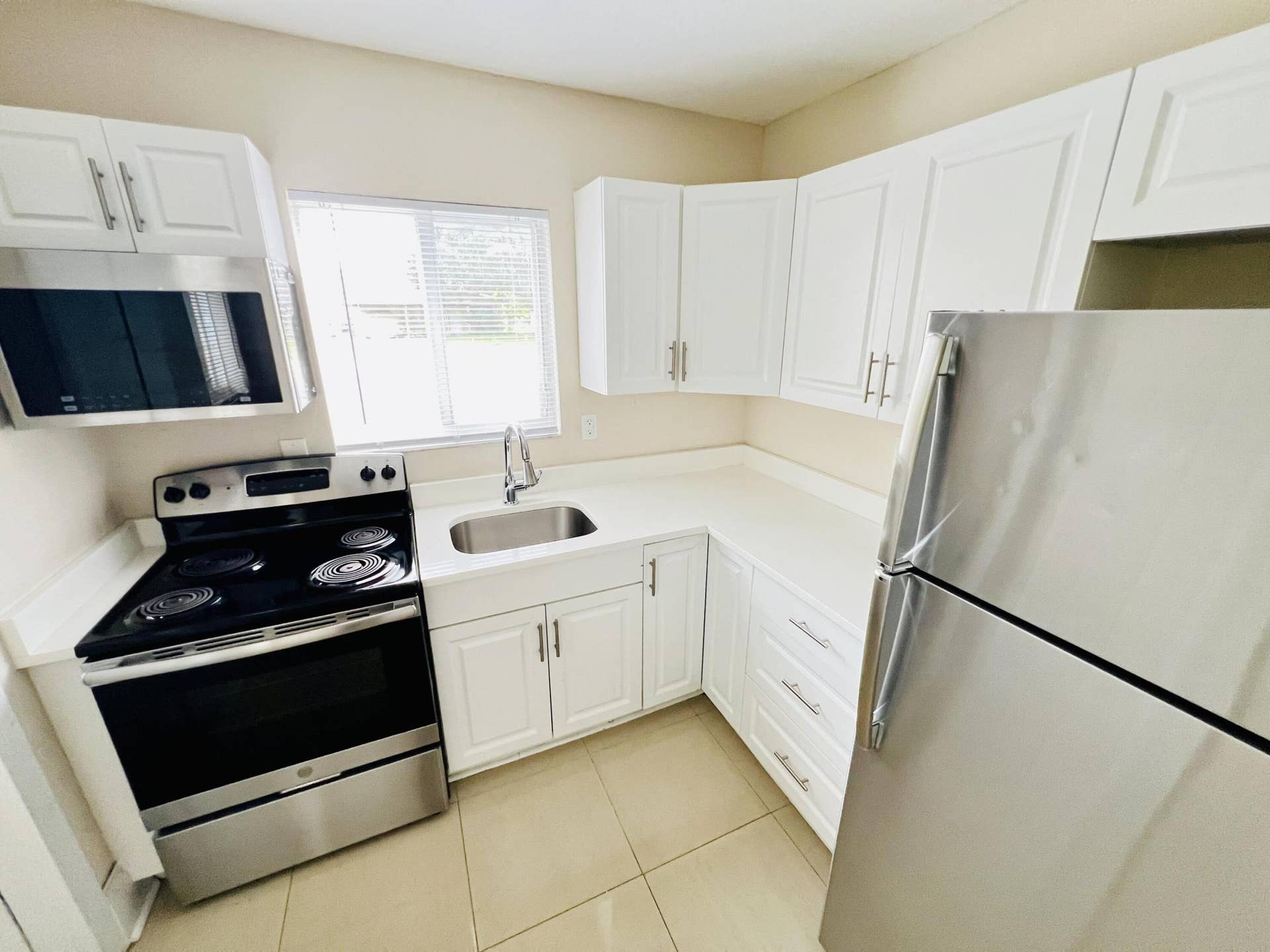 441 NW 7TH, #1, Fort Lauderdale, FL 33311 IMG_5211