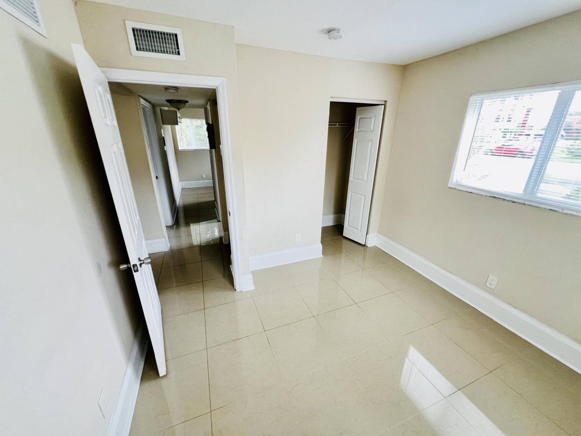 441 NW 7TH, #1, Fort Lauderdale, FL 33311 IMG_5220