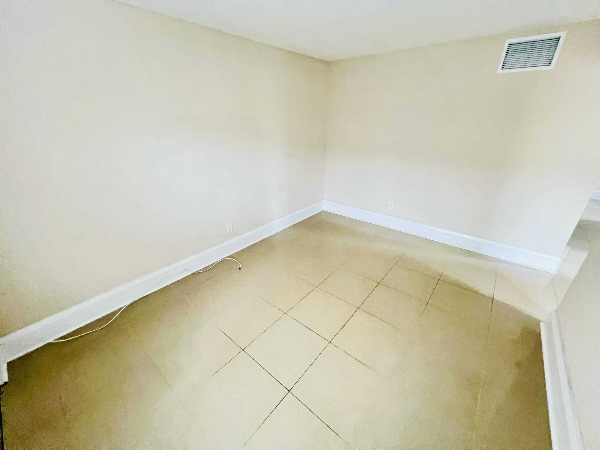 441 NW 7TH, #1, Fort Lauderdale, FL 33311 IMG_5218