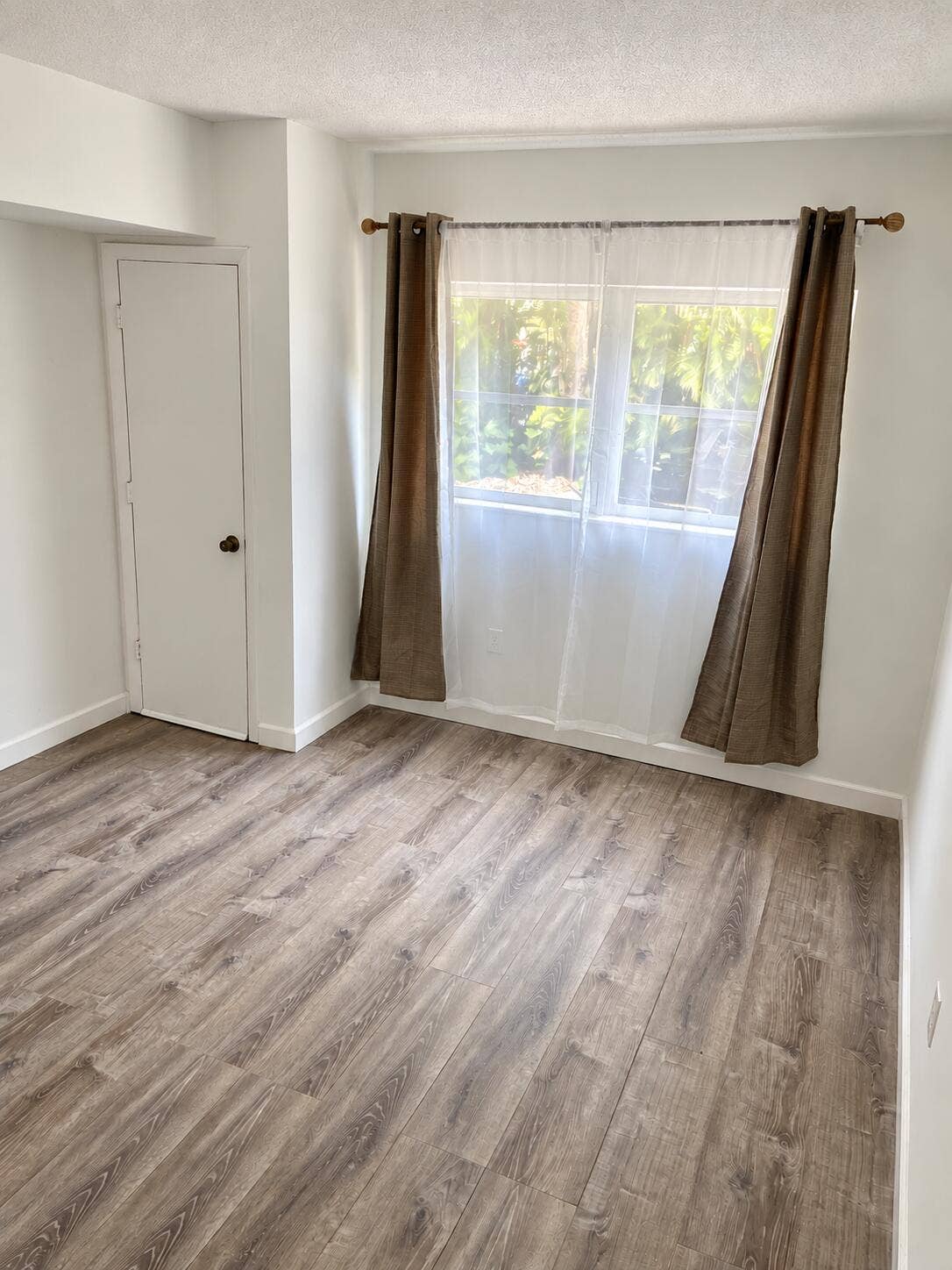 bedroom #1
