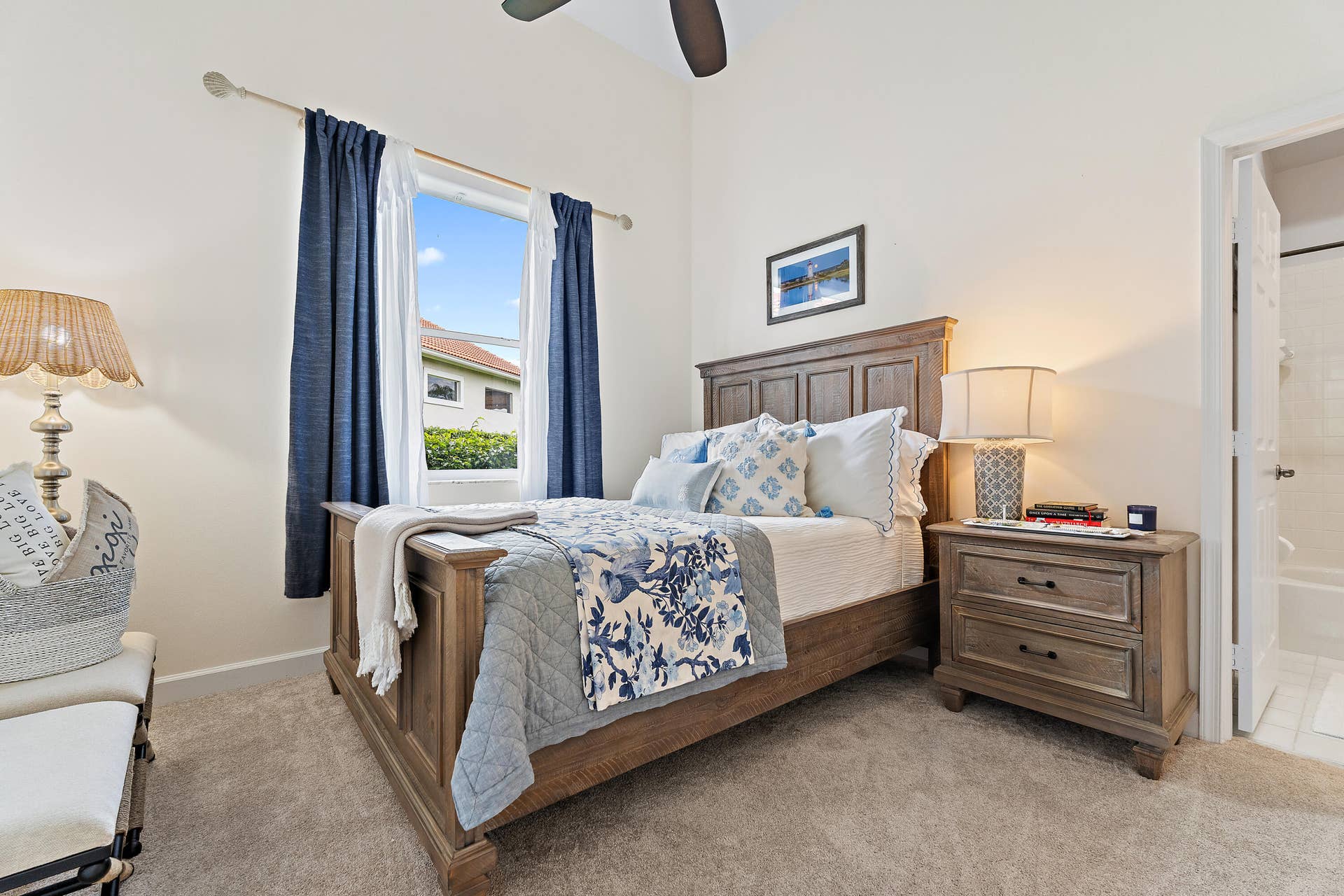 spacious Guest Bedroom with En-Suite