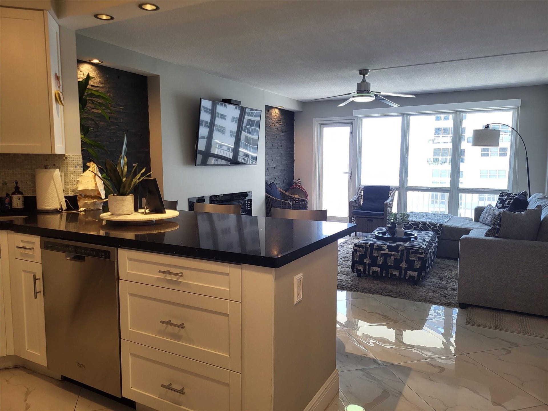 133 N POMPANO BEACH Boulevard, #1109, Pompano Beach, Pompano Beach, FL 33062 Photo 8