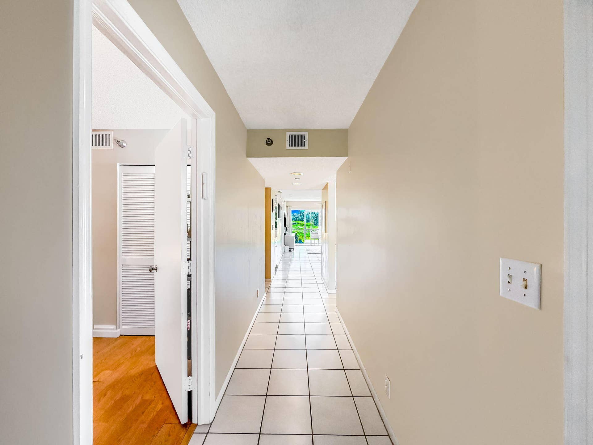 400 NW 67TH Street, #G107, Boca Raton, FL 33487 25-web-or-mls-JOY_055425
