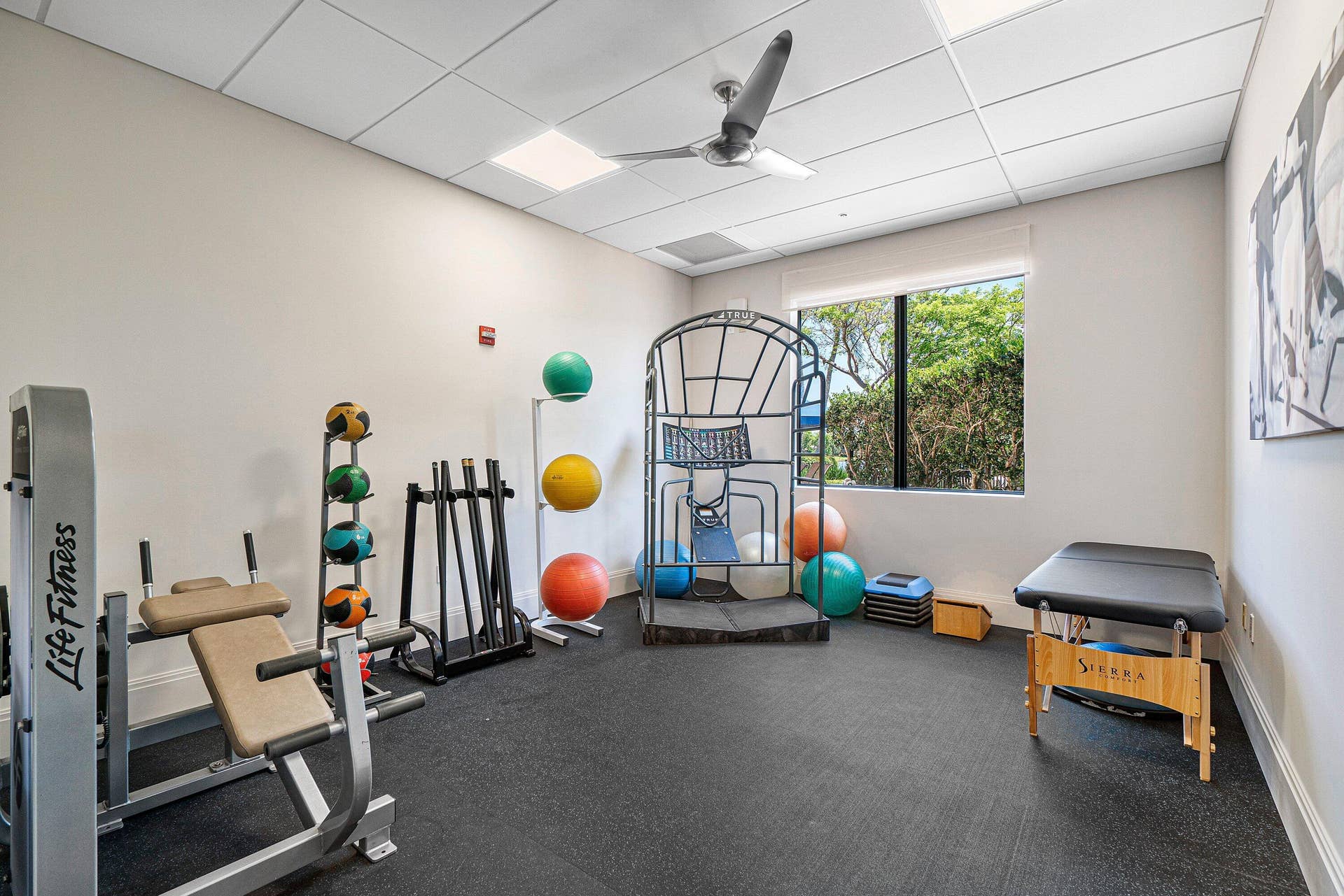 077-7168CorningCircle-BoyntonBeach-FL-33