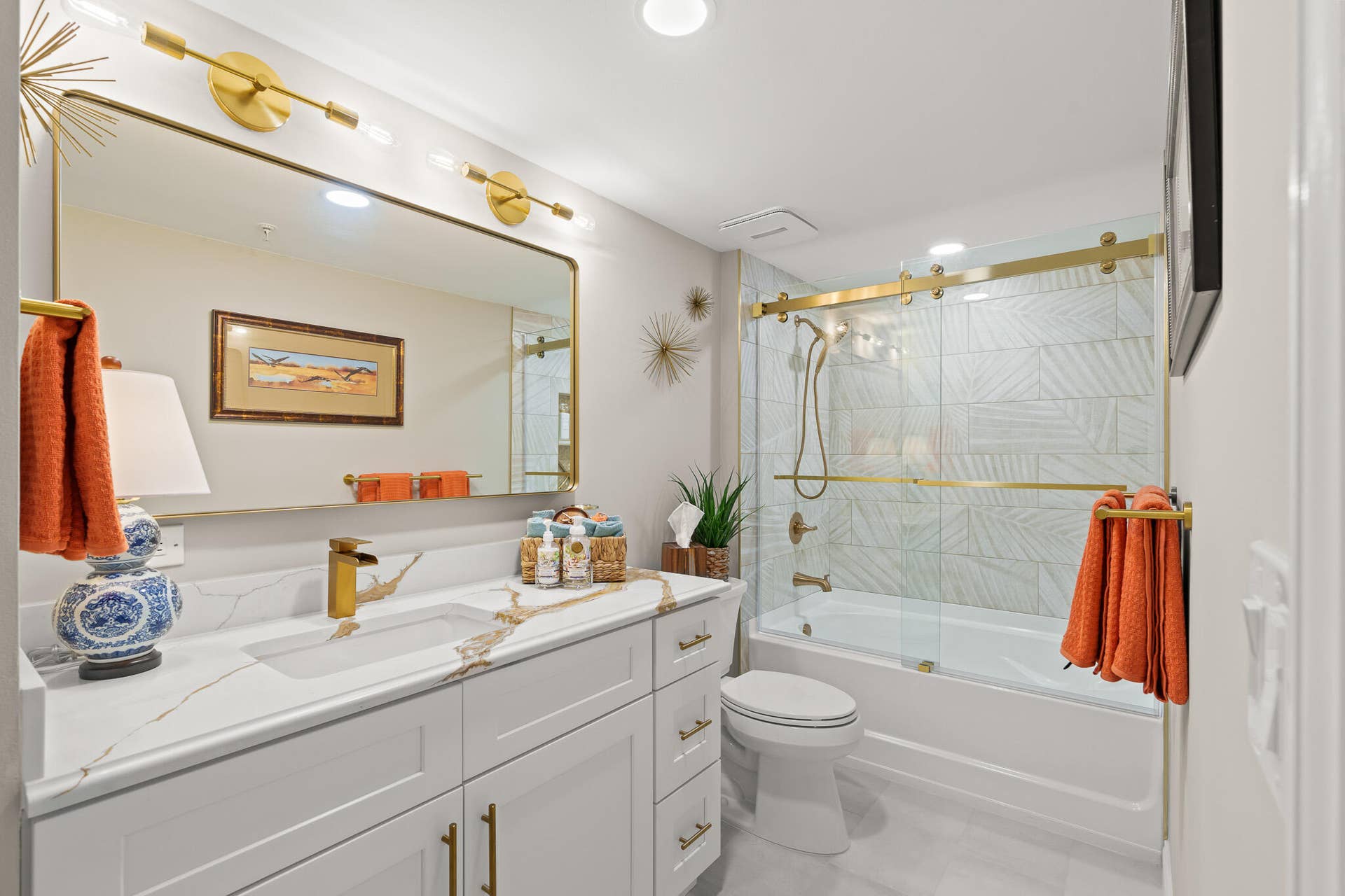 600 S DIXIE Highway, #544, West Palm Beach, West Palm Beach, FL 33401 Bathroom 1