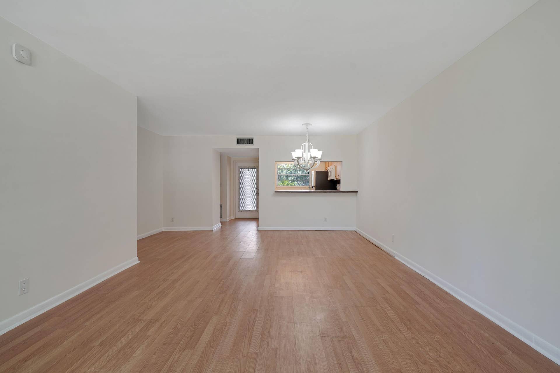 1900 SABAL PALM Drive, #205, Davie, FL 33324 Spacious Living and Dining Room