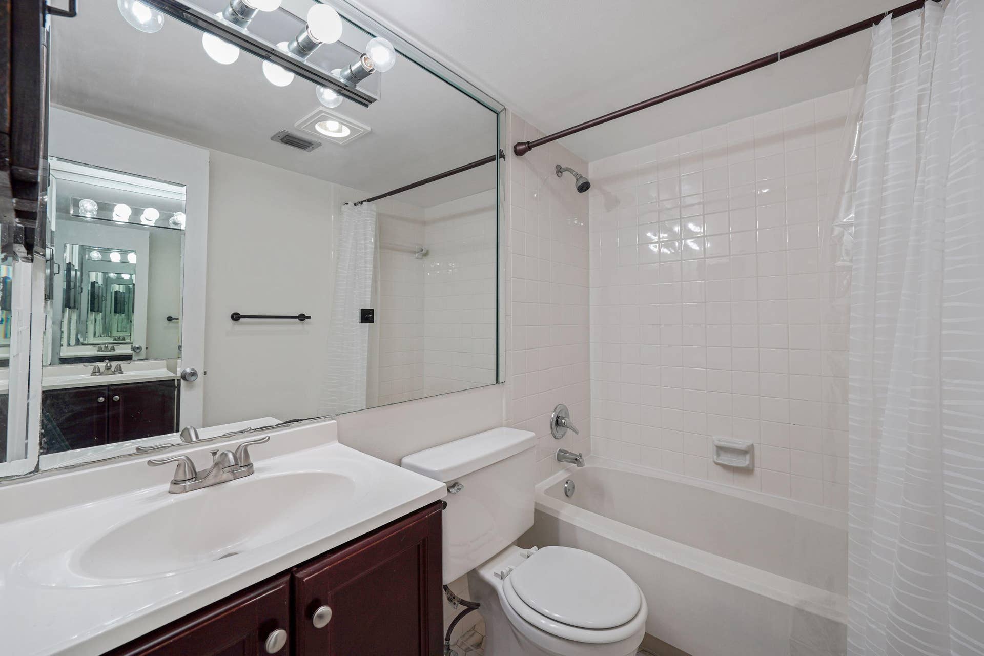 1900 SABAL PALM Drive, #205, Davie, FL 33324 Bathroom Two