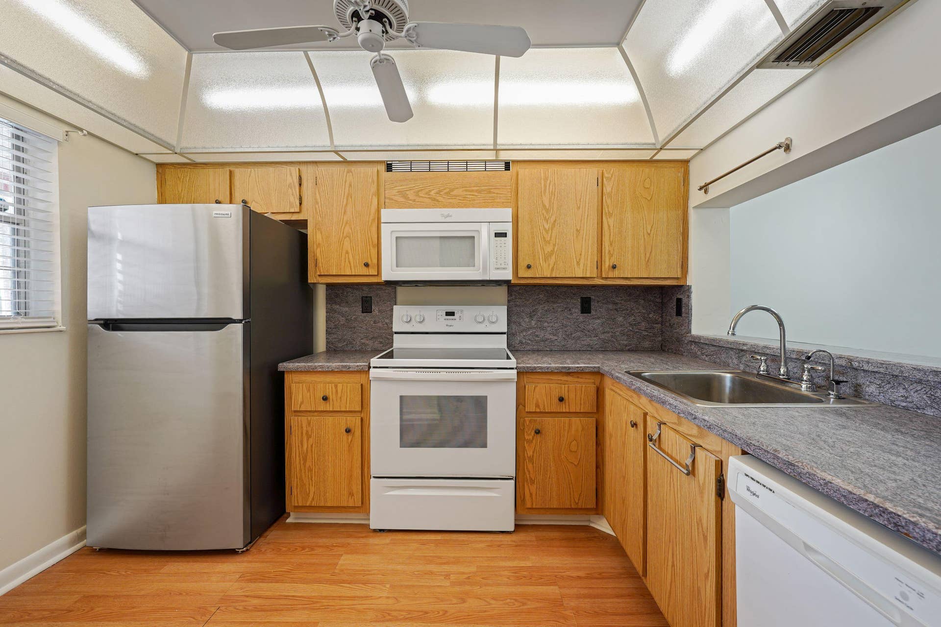 1900 SABAL PALM Drive, #205, Davie, FL 33324 *