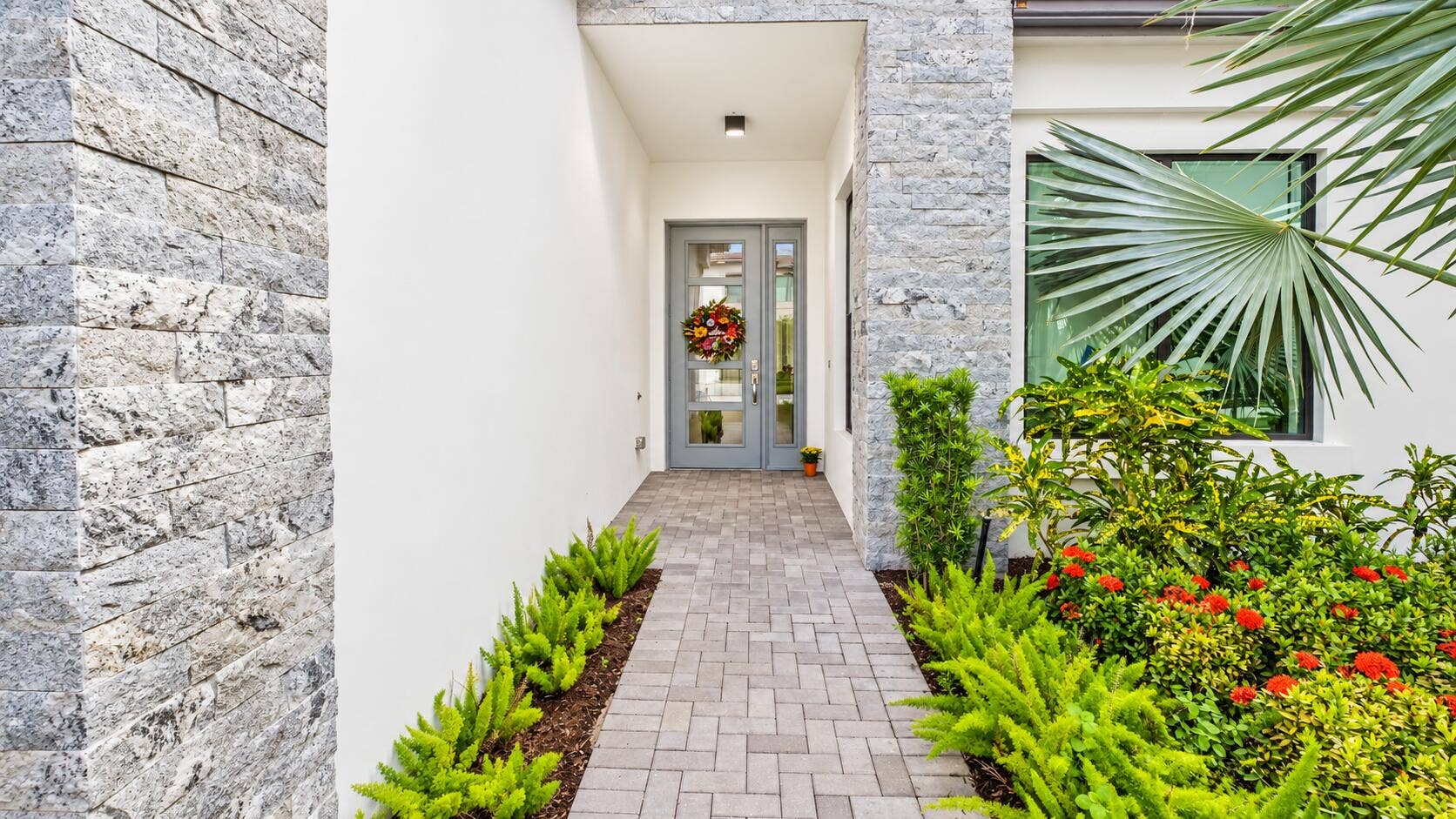 20050 Hirono Lane, Boca Raton, FL 33434 Entrance