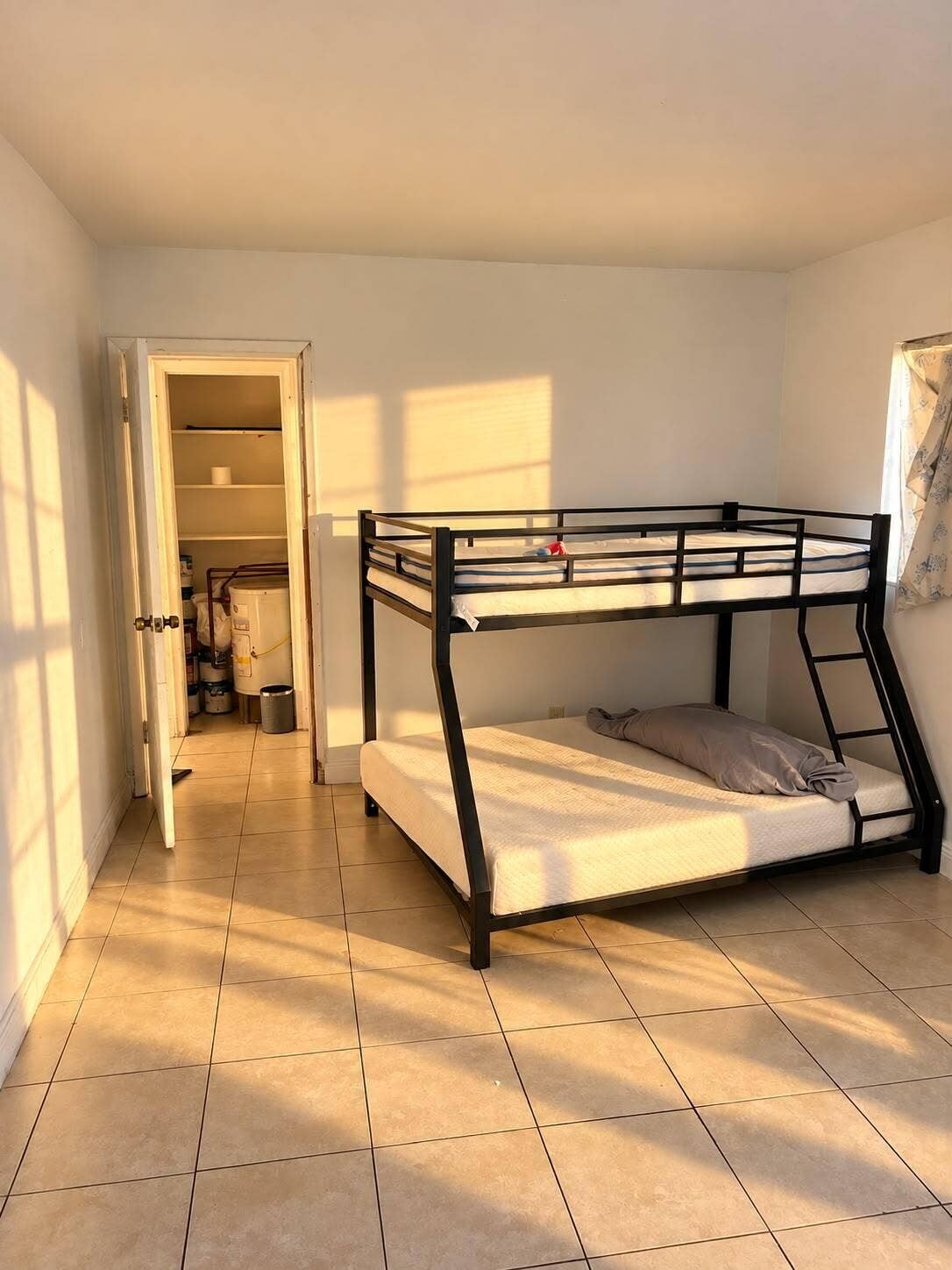 1911 Roosevelt Street, Hollywood, FL 33020 WhatsApp Image 2026-10-08 at 1.47.30 PM