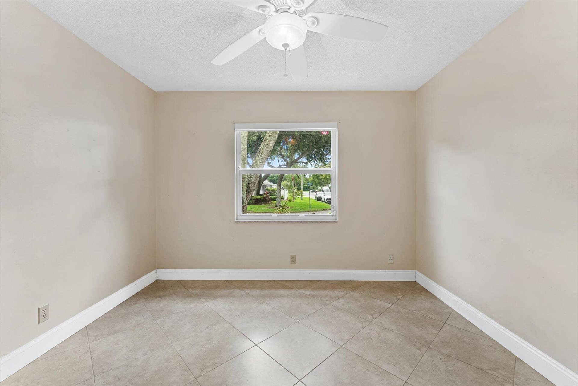 8959 Sunnywood Place, Boca Raton, FL 33496 15-15