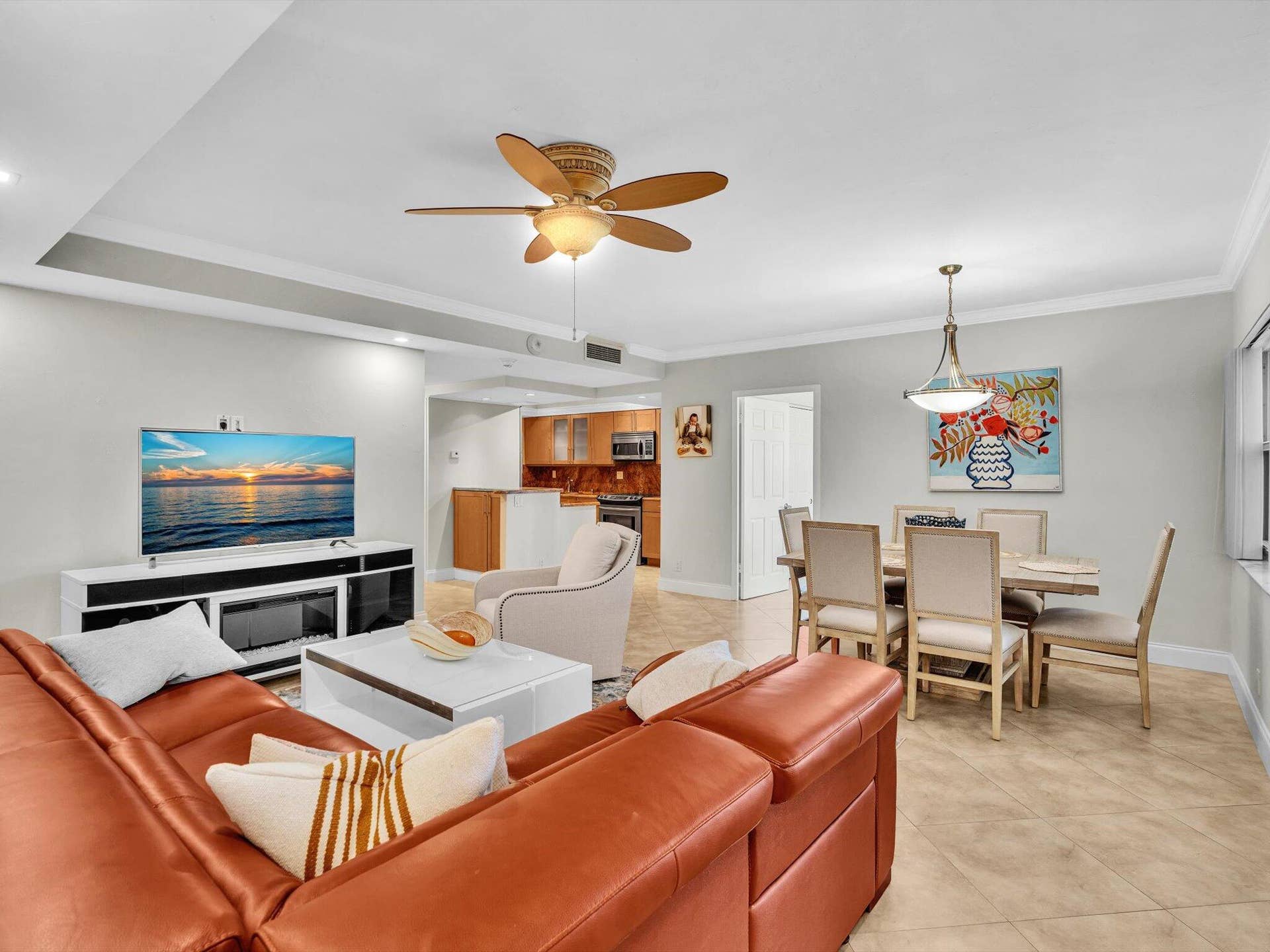Tray ceiling