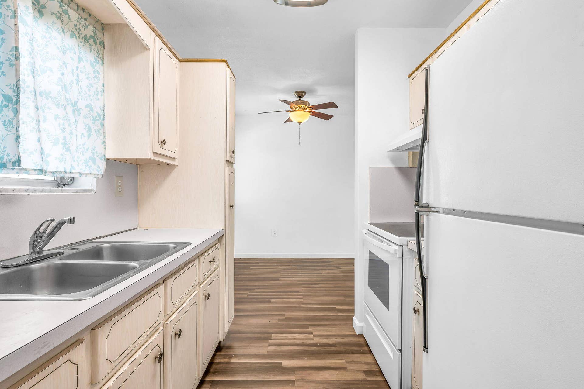 6-web-or-mls-photo-6