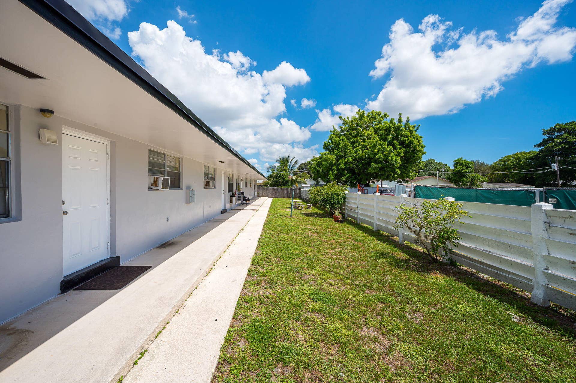 20-web-or-mls-reshoot-6