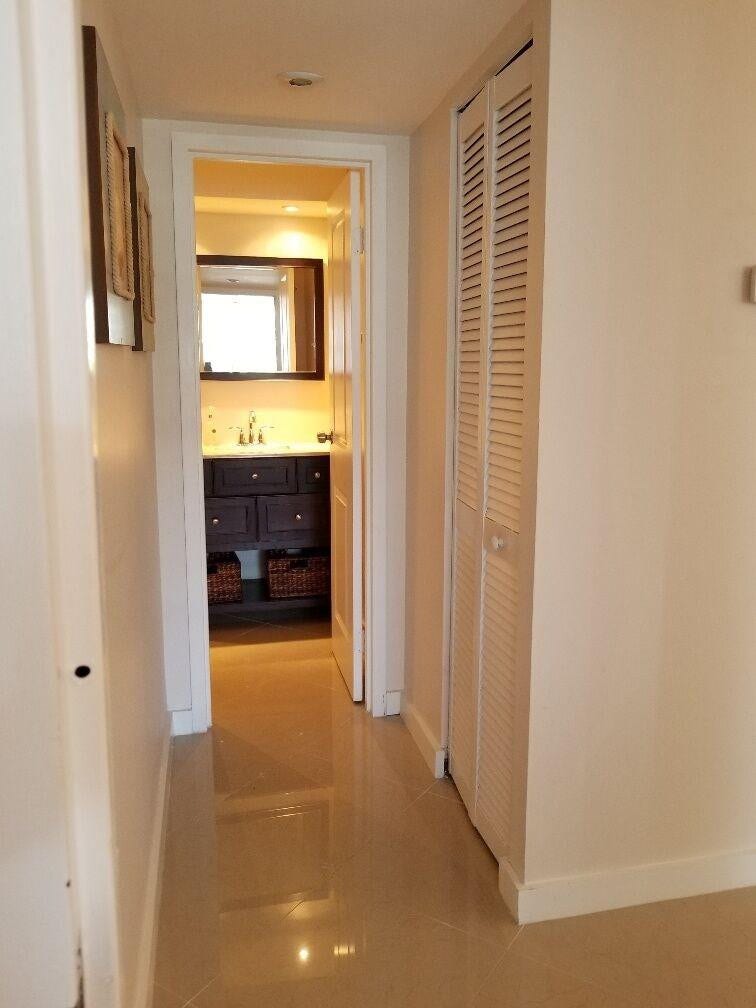 800 PARKVIEW Drive, #317, Hallandale Beach, Hallandale Beach, FL 33009 Photo 11