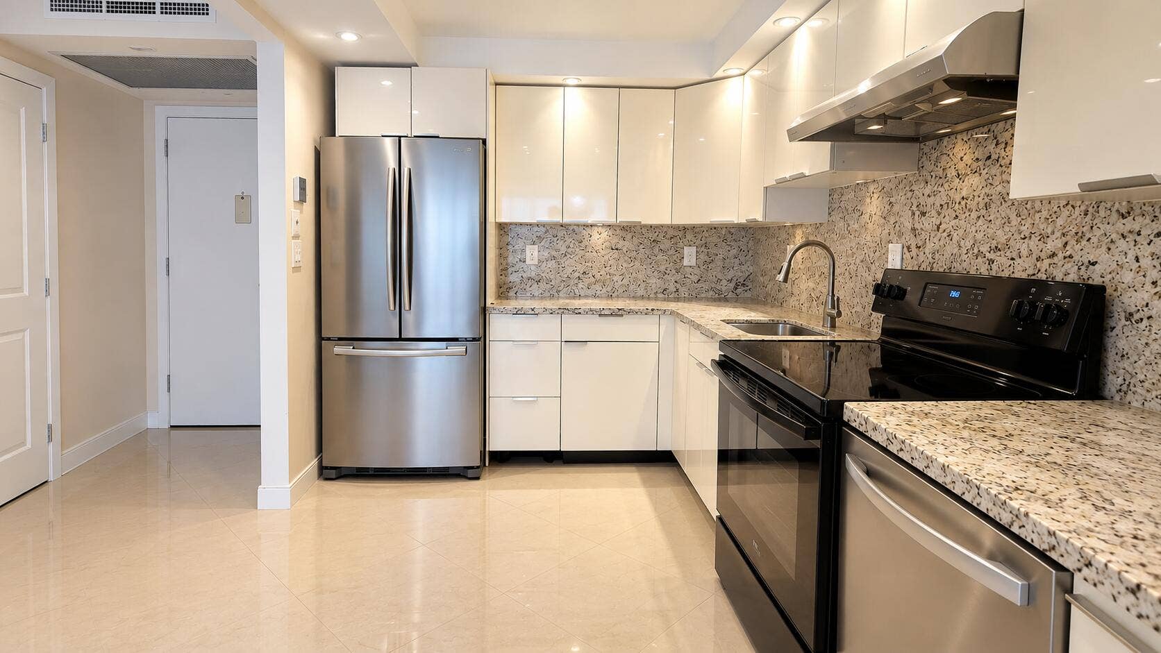 800 PARKVIEW Drive, #317, Hallandale Beach, Hallandale Beach, FL 33009 Copia de 1