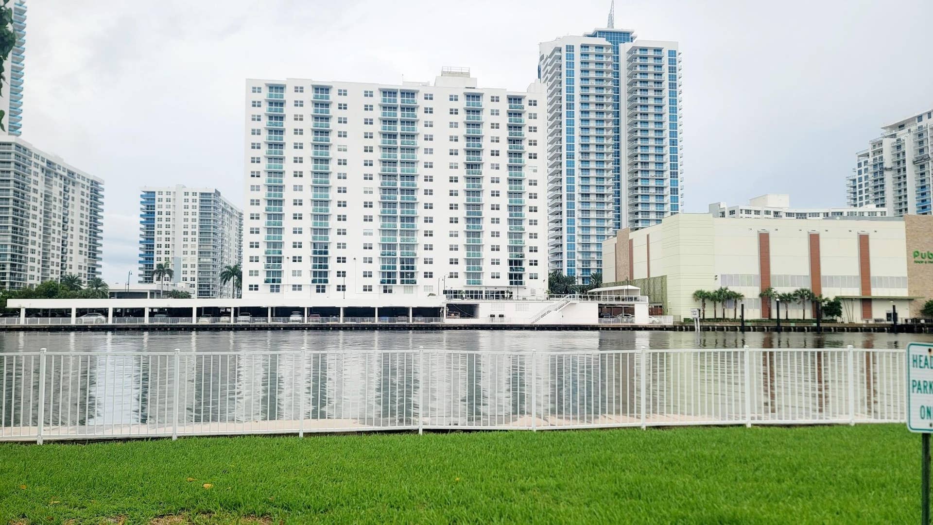 800 PARKVIEW Drive, #317, Hallandale Beach, Hallandale Beach, FL 33009 4523