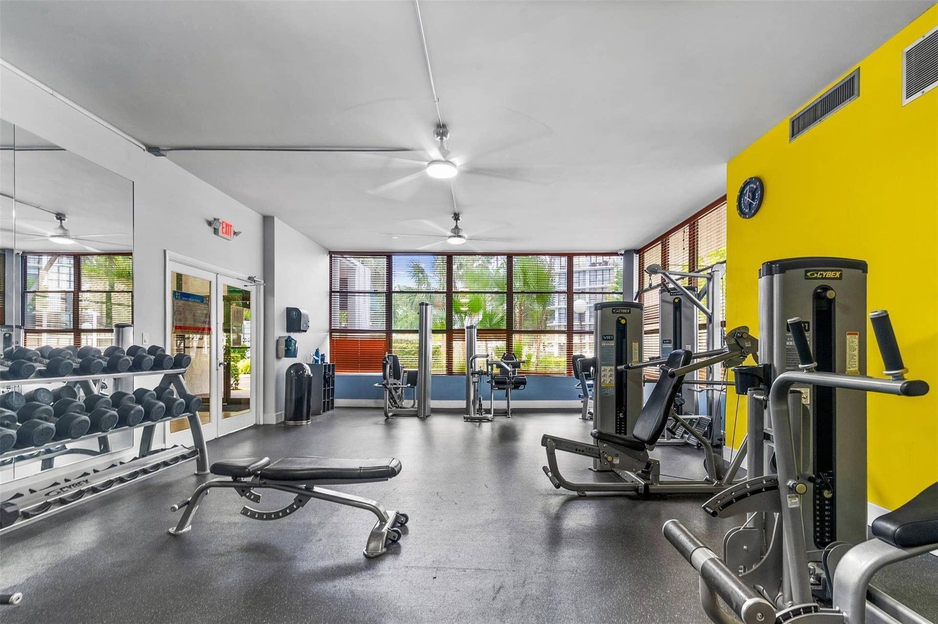 800 PARKVIEW Drive, #317, Hallandale Beach, Hallandale Beach, FL 33009 Copia de 99