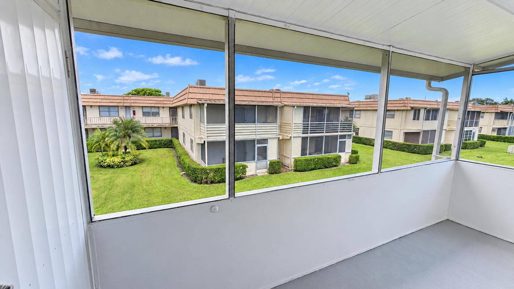 Screened/Covered Balcony