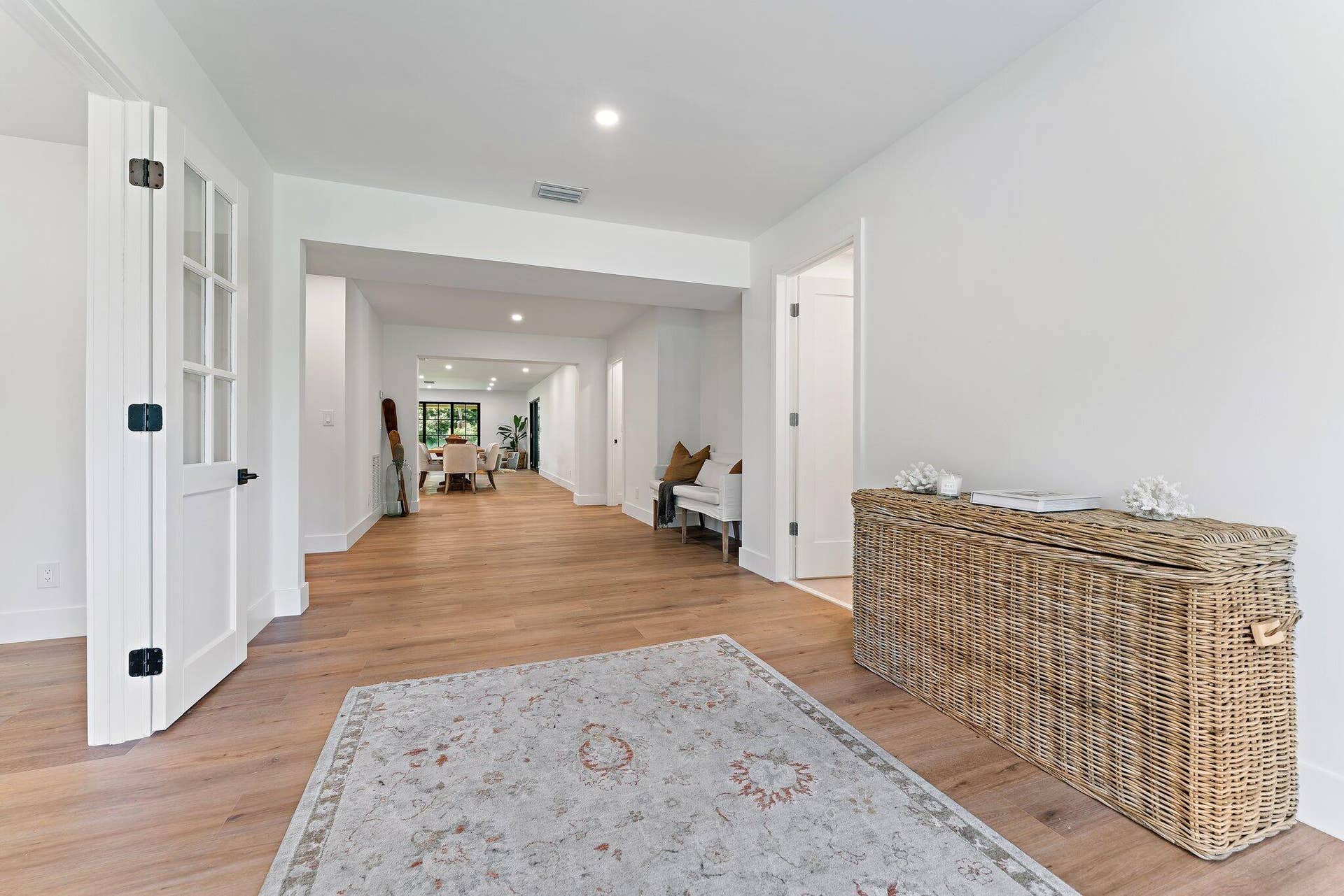4456 HICKORY Drive, Palm Beach Gardens, FL 33418 Front Hall